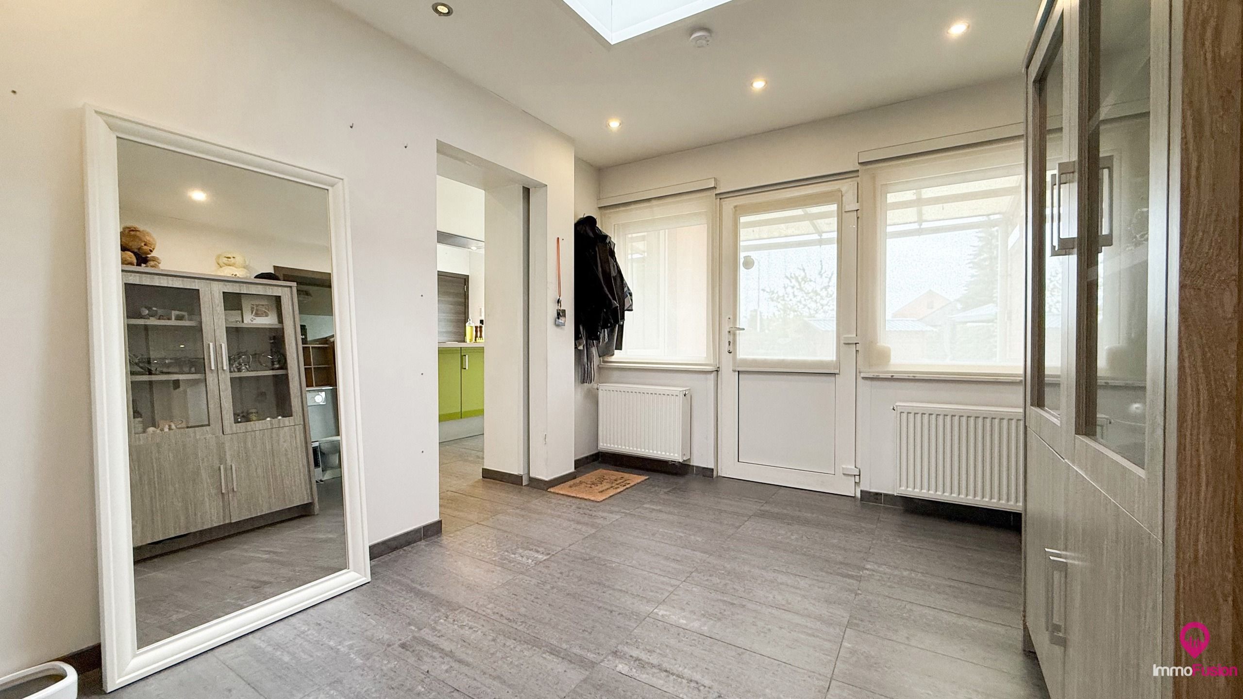 Instapklare open bebouwing met 4slpks op perceel van 10are! foto 17