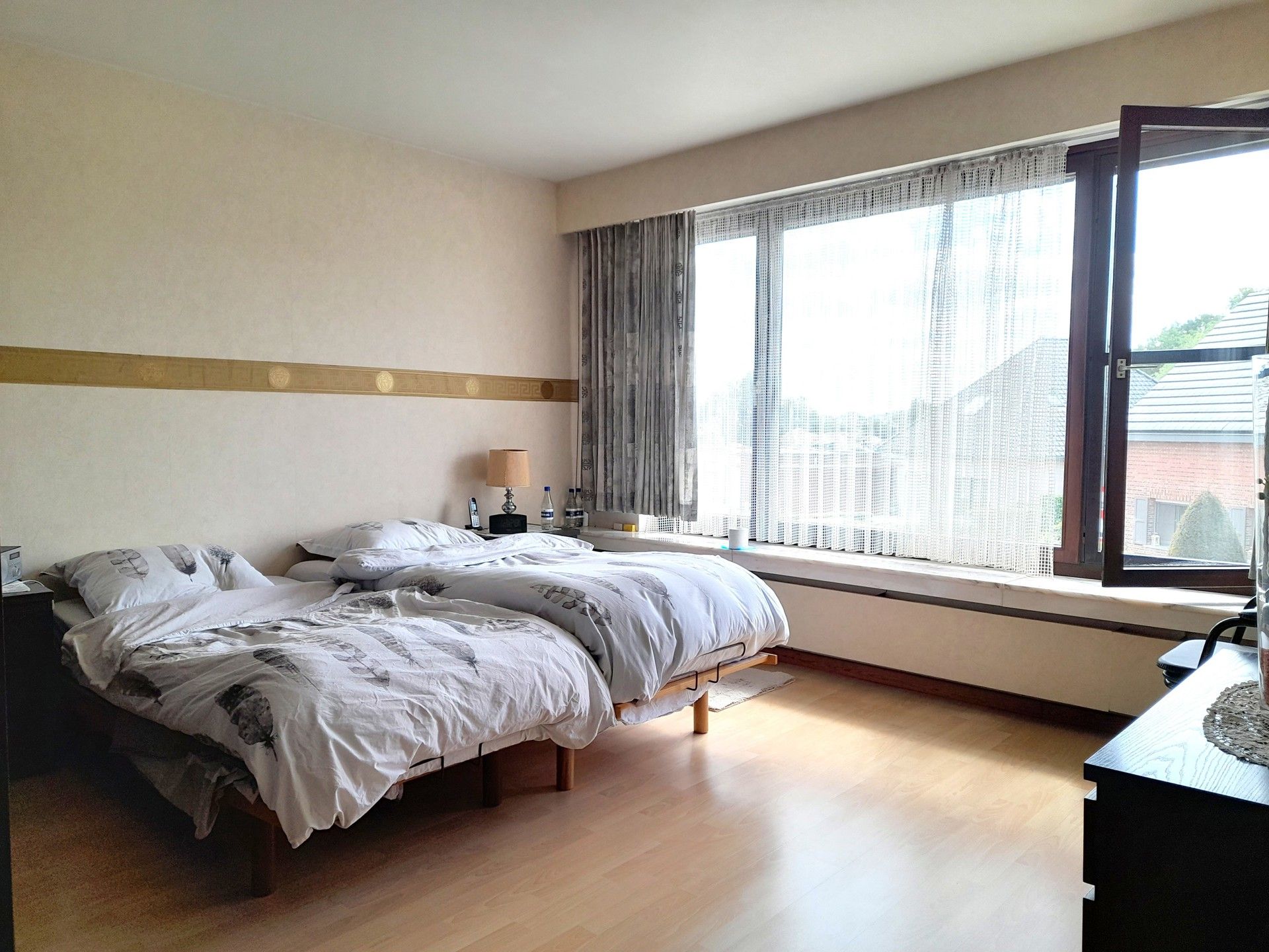 Top onderhouden eengezinswoning – centraal gelegen foto 12