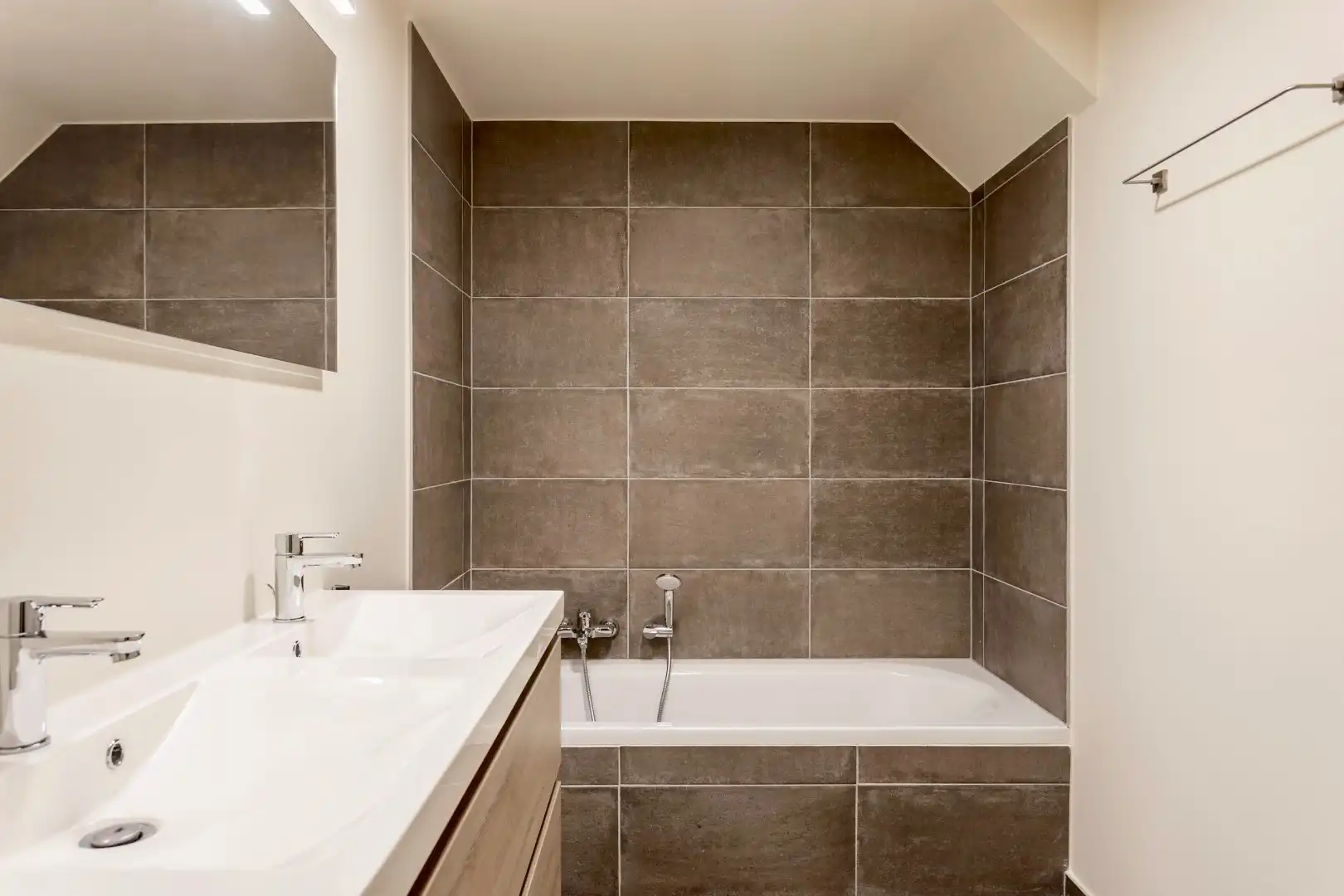 Stijlvol en energiezuinig duplexappartement in Halle foto 17