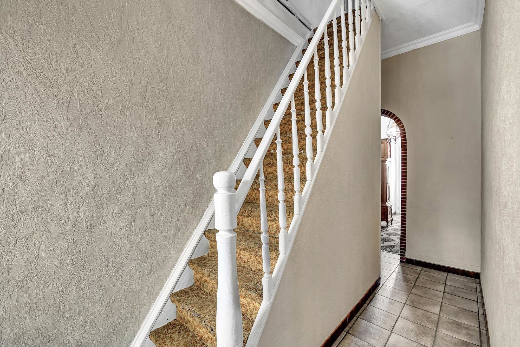 Te renoveren woning met naastliggende grond foto 20