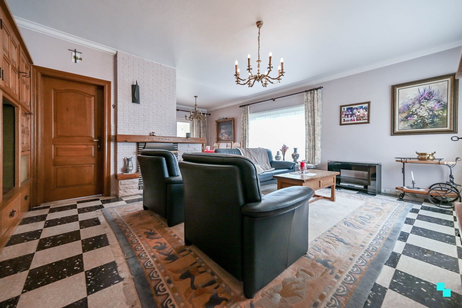 Charmante woning met prachtige tuin en drie slaapkamers te Izegem foto 4