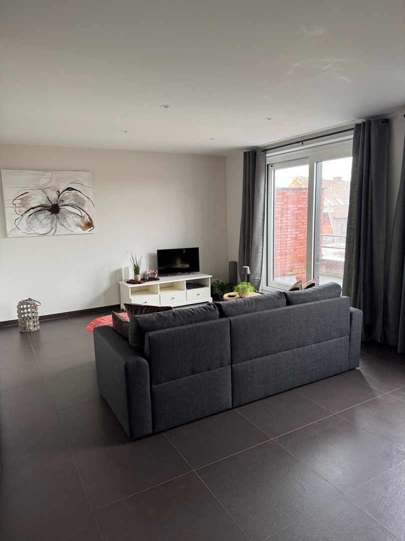 Mooi instapklaar appartement met 2 slaapkamers in centrum Eeklo foto 2