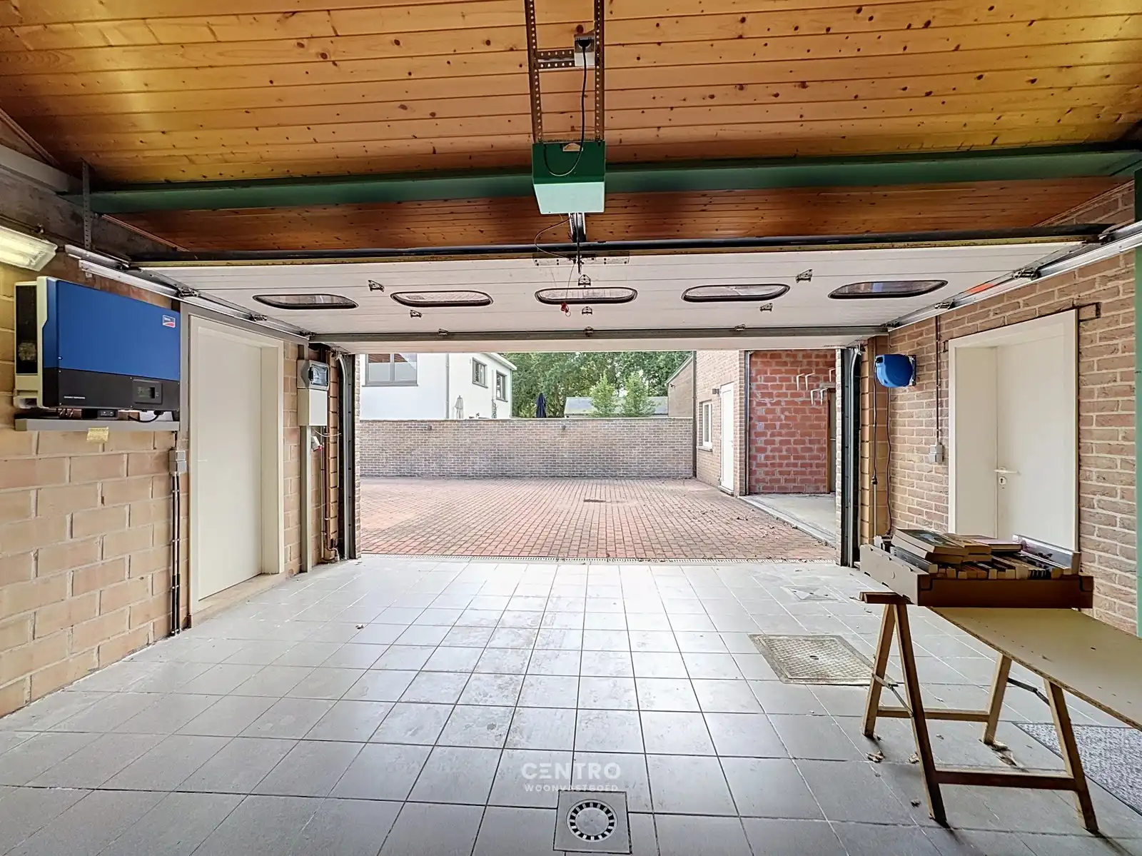 Ruime woning met opslagruimte in aangename omgeving! foto 10