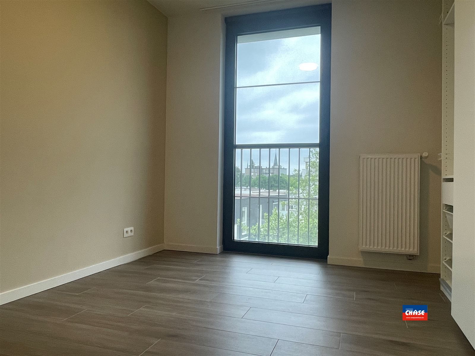 Knap nieuwbouwappartement met 2 slaapkamers, groot terras met prachtig uitzicht en ondergrondse autostaanplaats foto 13