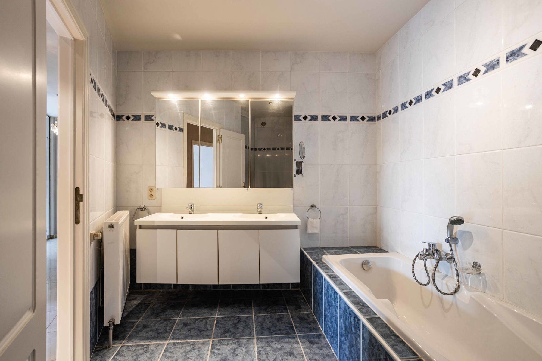 Zeer ruim appartement (124 m²) in centrum Aalst foto 17