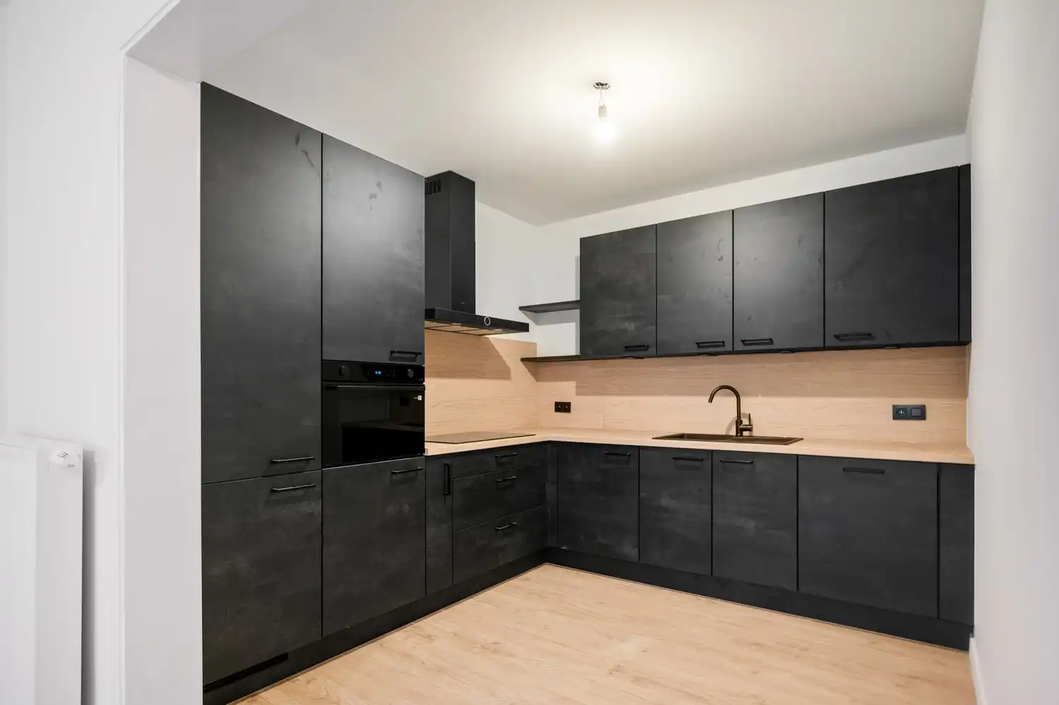 Prachtig appartement met 2 slpkrs in hartje Duffel foto 6