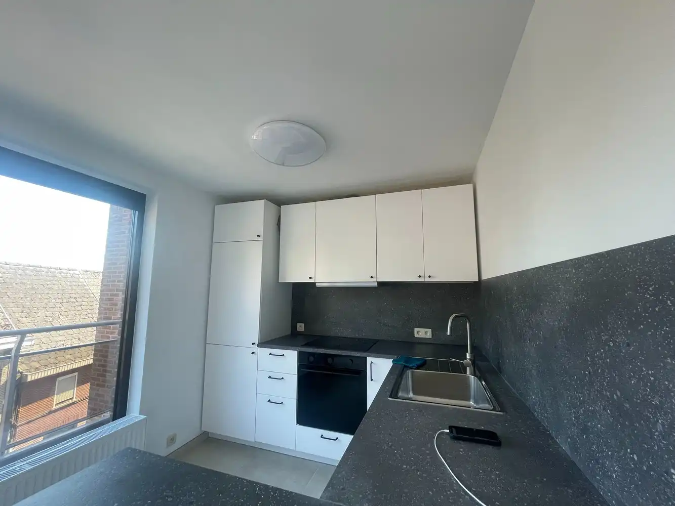 Volledig vernieuwd appartement met 2 terrassen foto 6