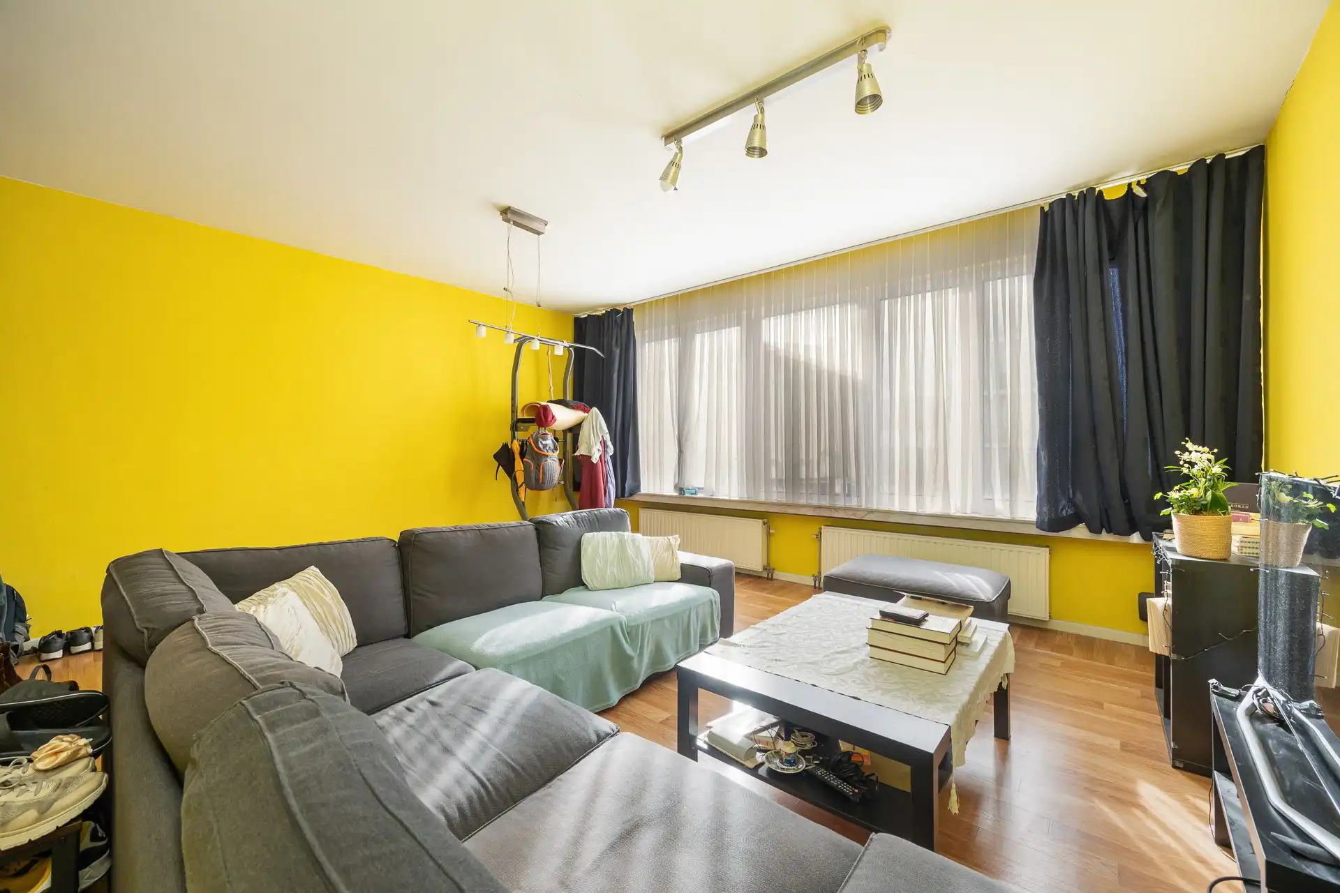 Twee slaapkamer appartement op gunstige locatie foto 3