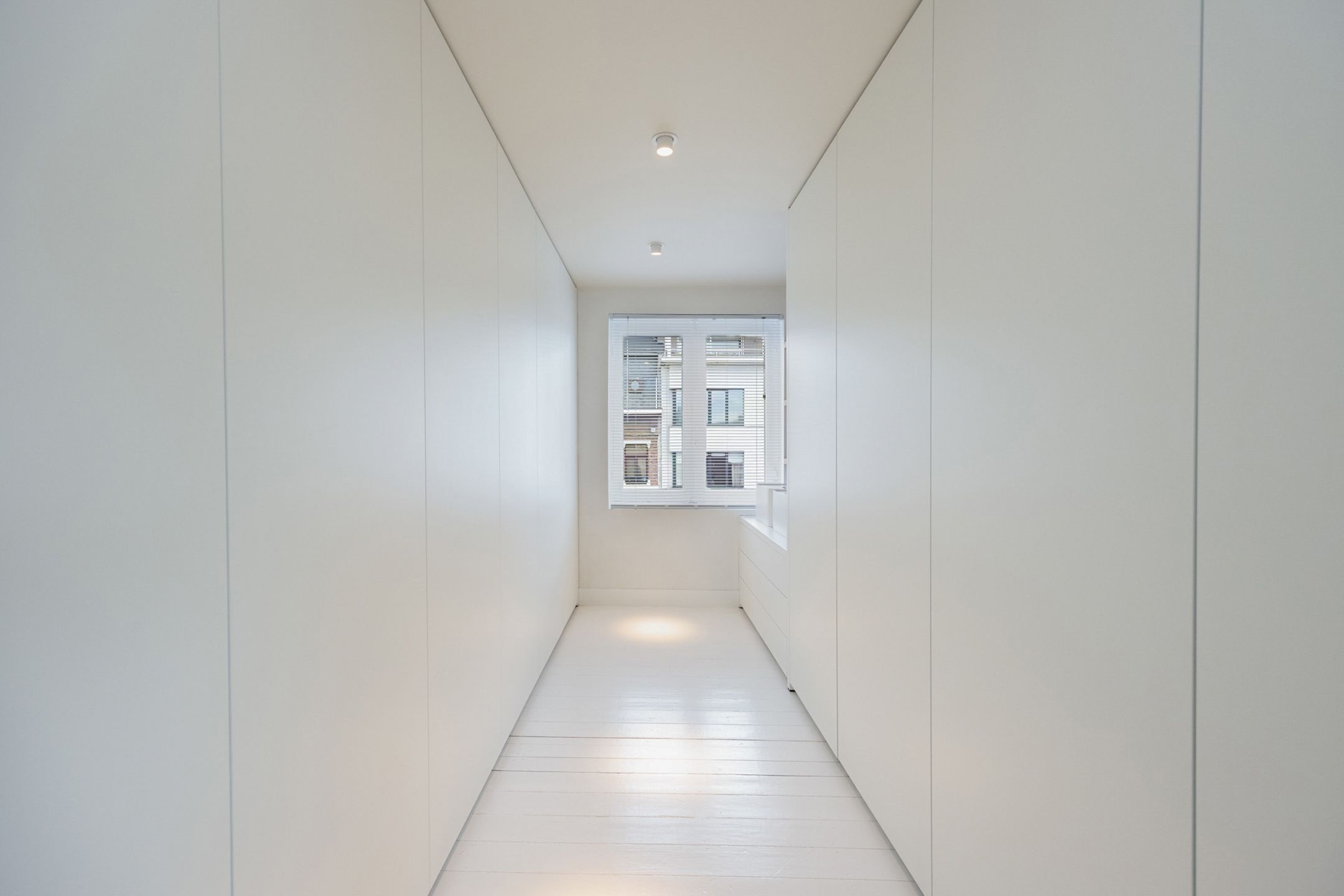ANTWERPEN - Belle Epoque penthouse met veel licht foto 12
