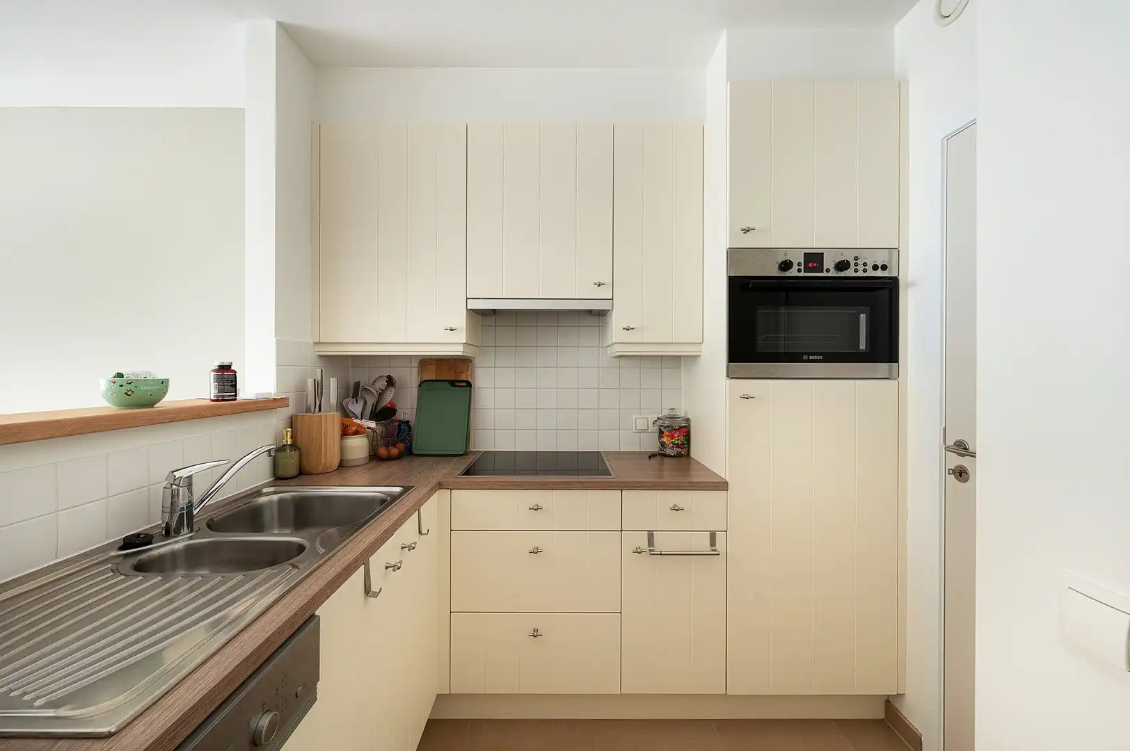Centraal gelegen appartement in zeer goede staat. foto 4