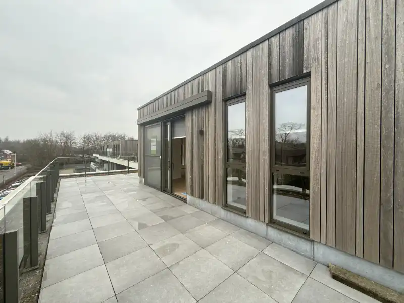 Instapklare assistentiewoning met een groot terras foto 10