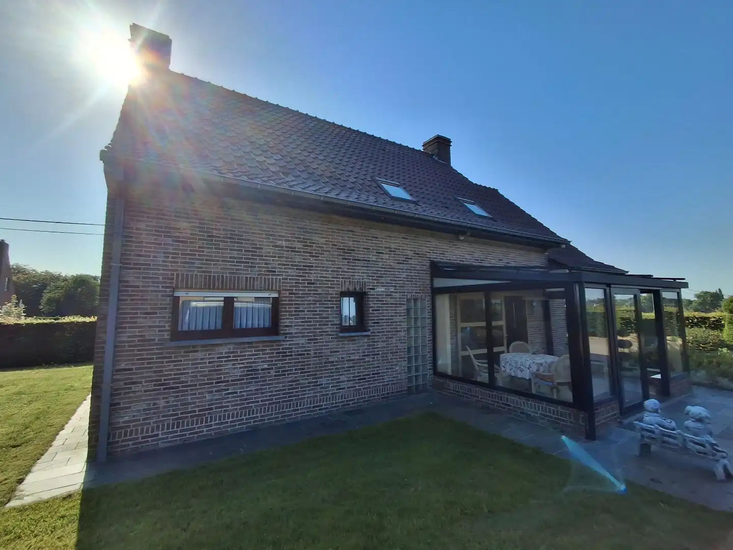 CHARMANTE VRIJSTAANDE WONING MET TUIN EN DUBBELE GARAGE IN TIELT foto 14