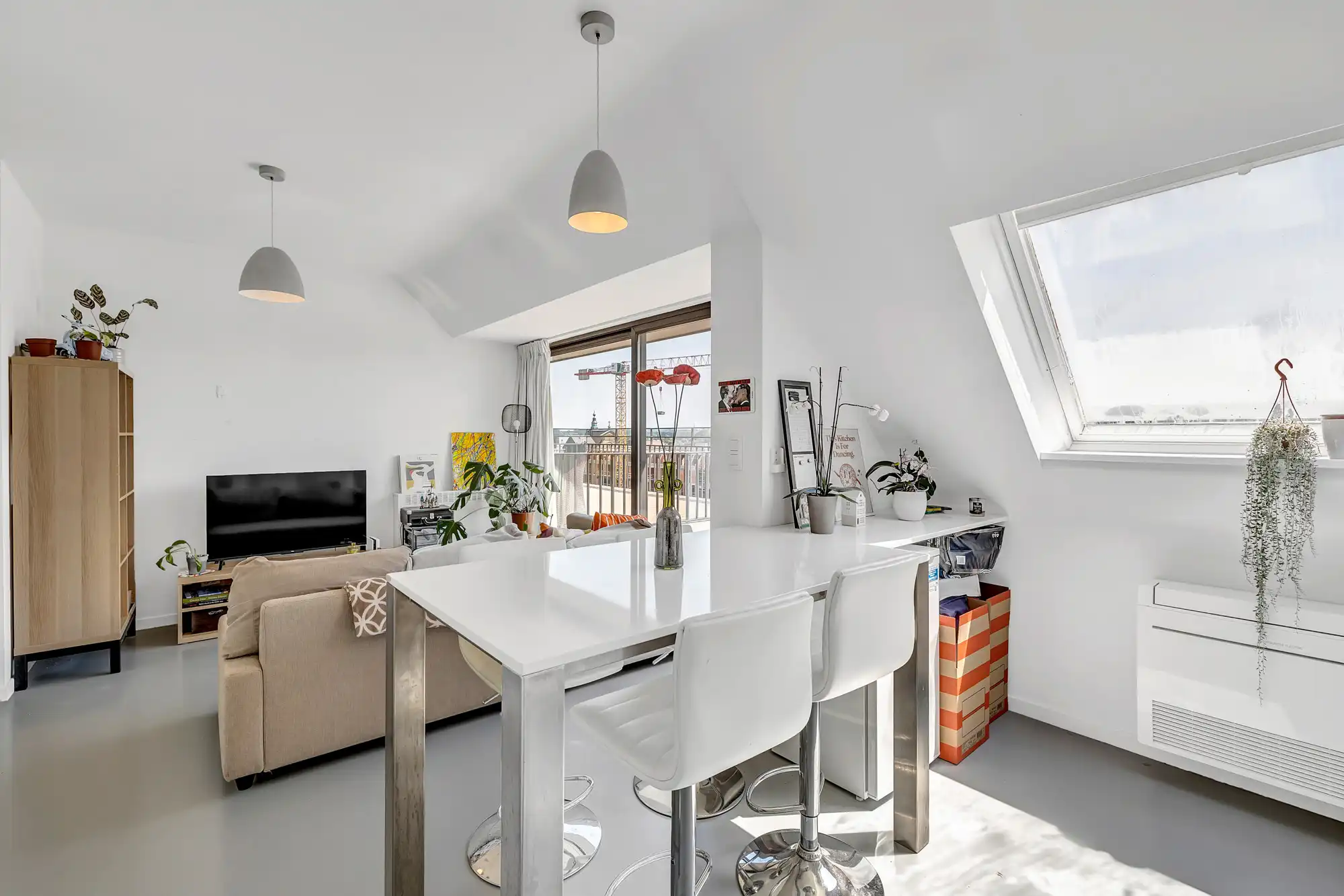 Gerenoveerd penthouse met 2 ruime terrassen in centrum foto 6