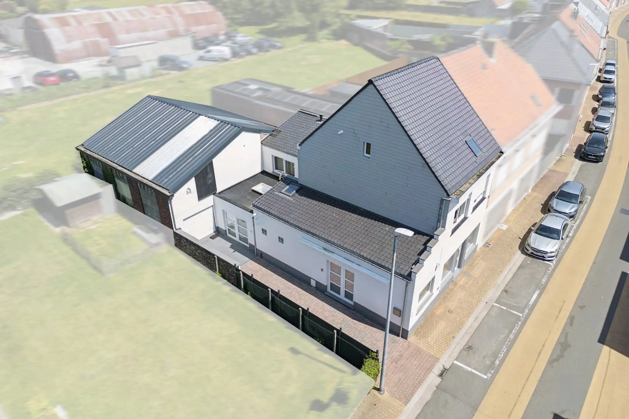 Multifunctioneel pand op strategische locatie foto 26