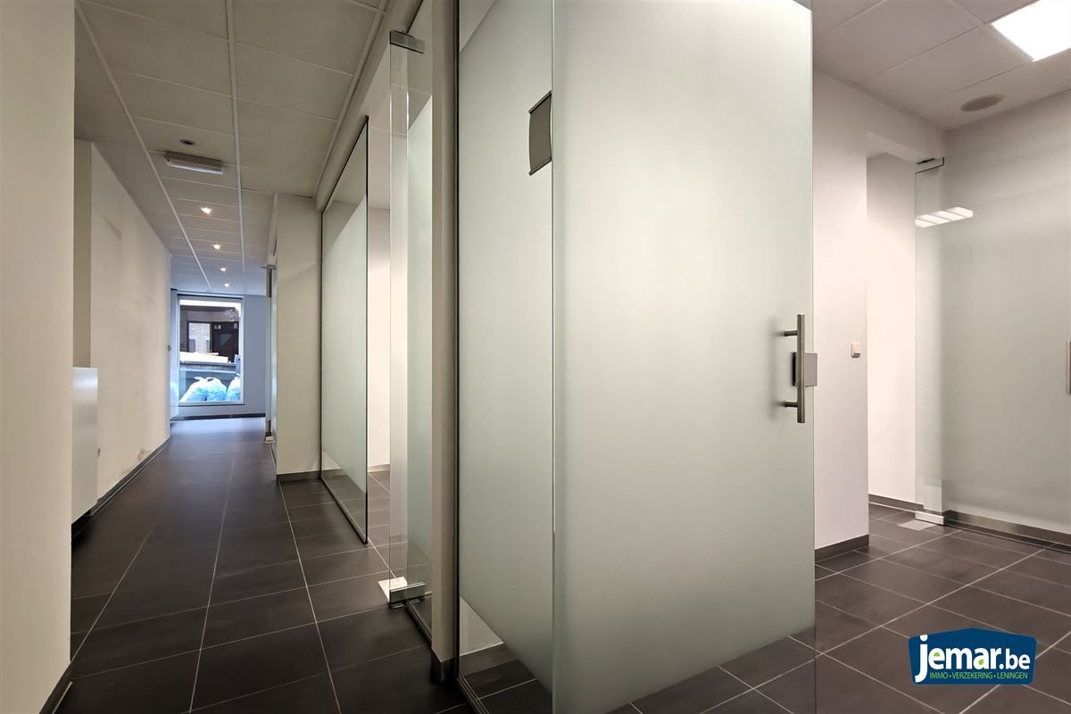 Op te frissen handelspand op top locatie in het centrum van Borgloon foto 13