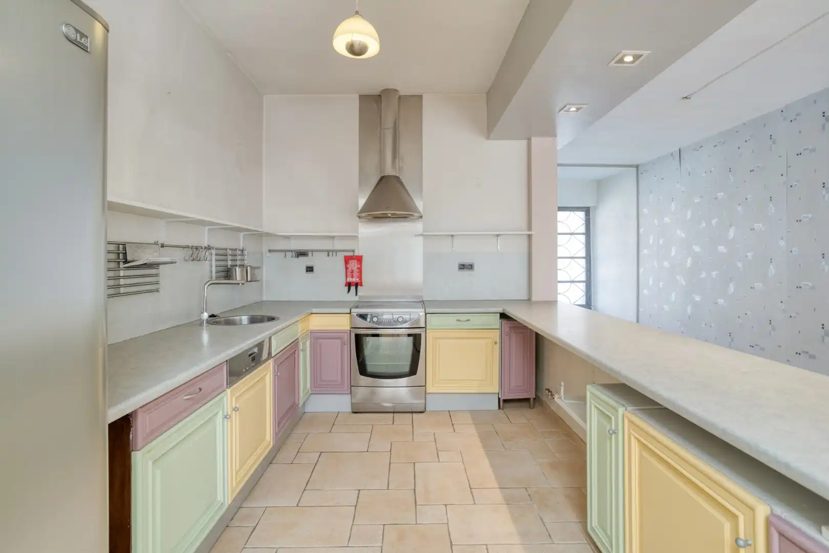 Centraal gelegen ruime woning met 4 slaapkamers en tuin te Tienen - EPC 222Kwh/m² foto 10