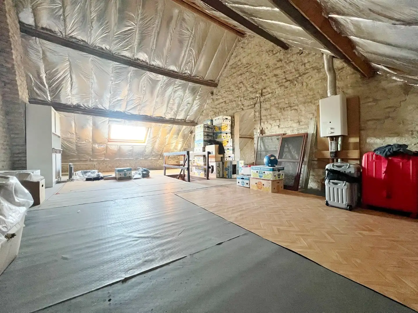 Verrassend ruime, verzorgde woning met dubbele garage en zonnige tuin.  foto 21
