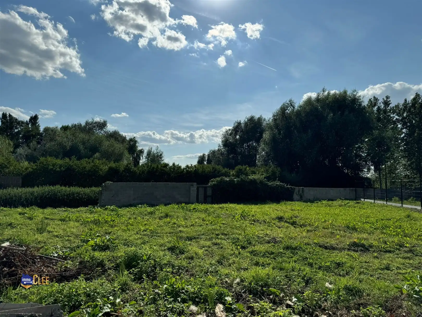 Bouwgrond op perceel van 6a 03ca (Lot 2) foto {{pictureIndex}}