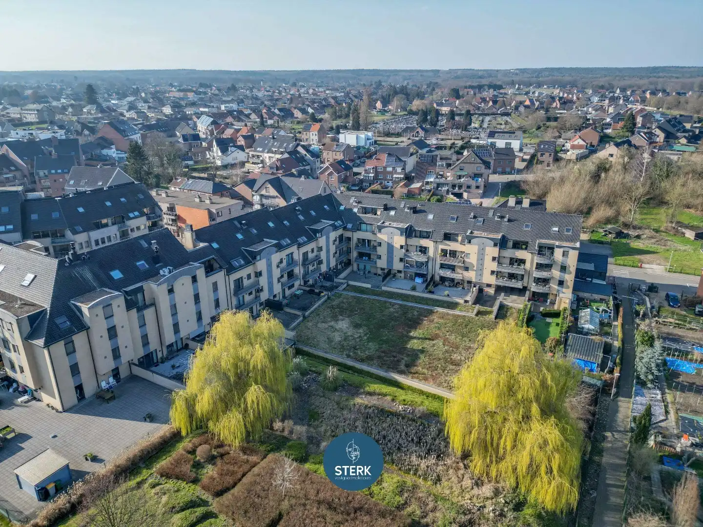 RIANTE DUPLEX MET 5 SLPKS, 2 BADKAMERS EN DUBBELE GARAGE IN CENTRUM LANAKEN ! foto 28
