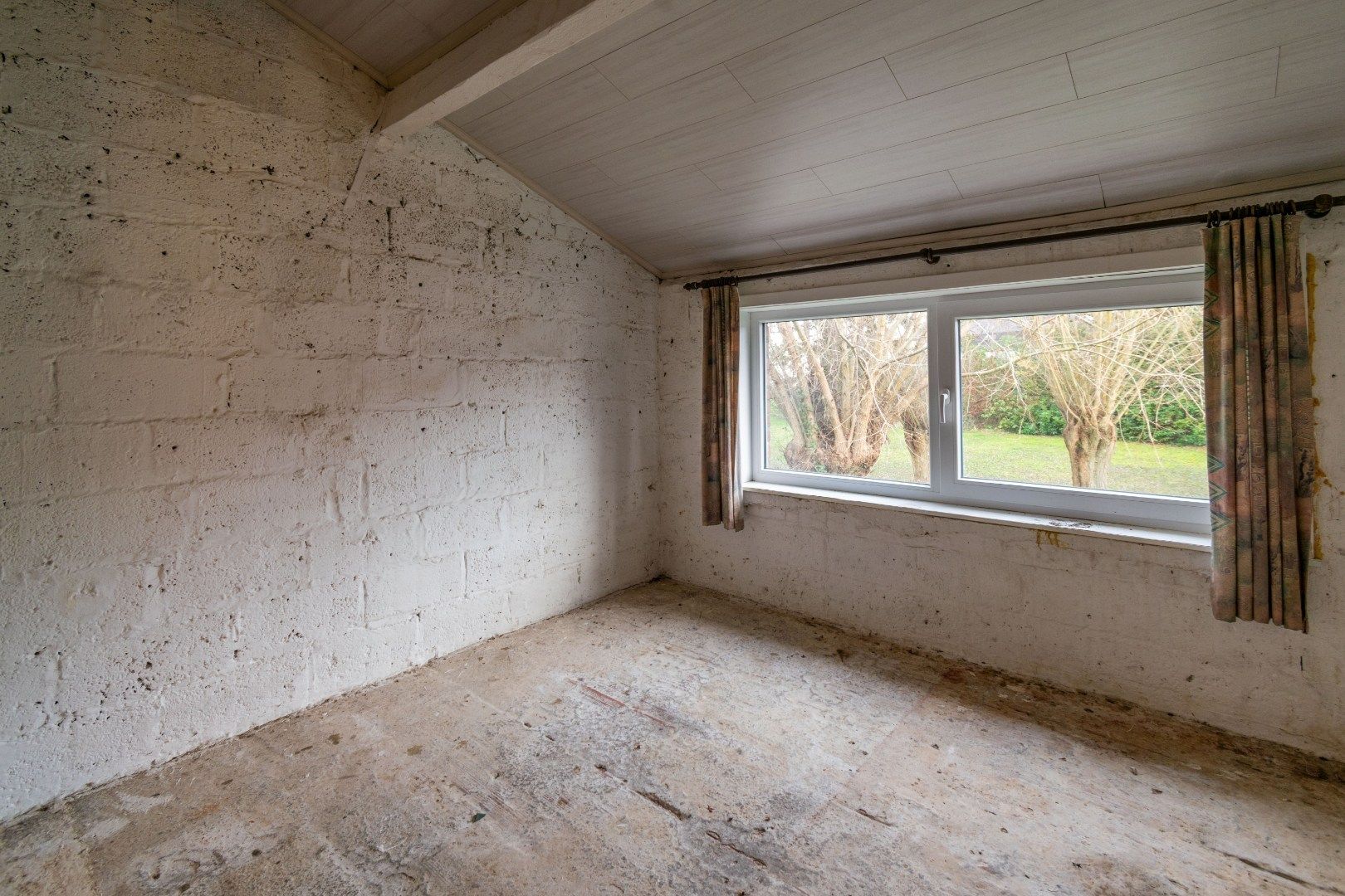 Een degelijke, vrijstaande woning te Lembeek! foto 23