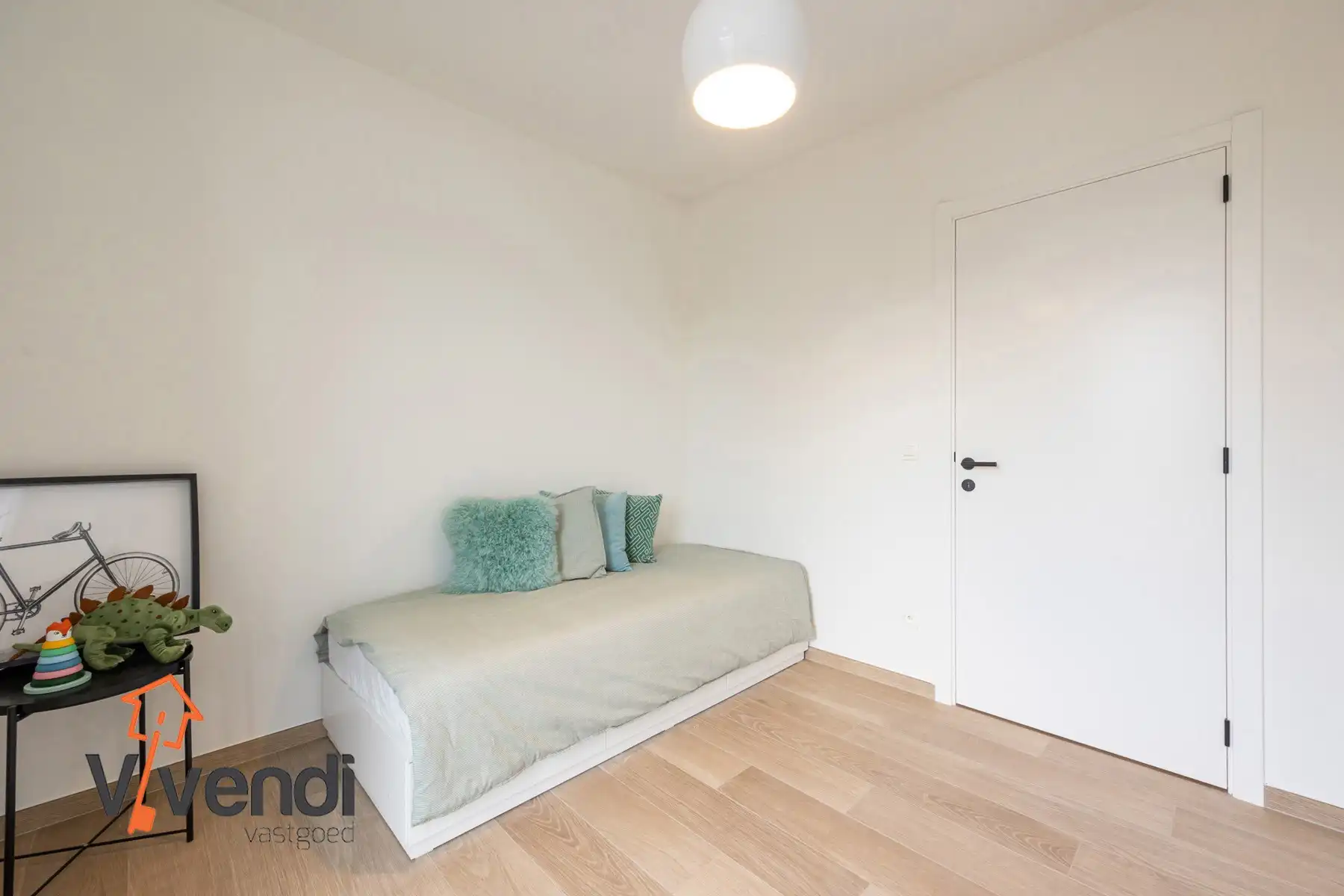 Gelijkvloers appartement van 110m² met 2slpk. foto 12