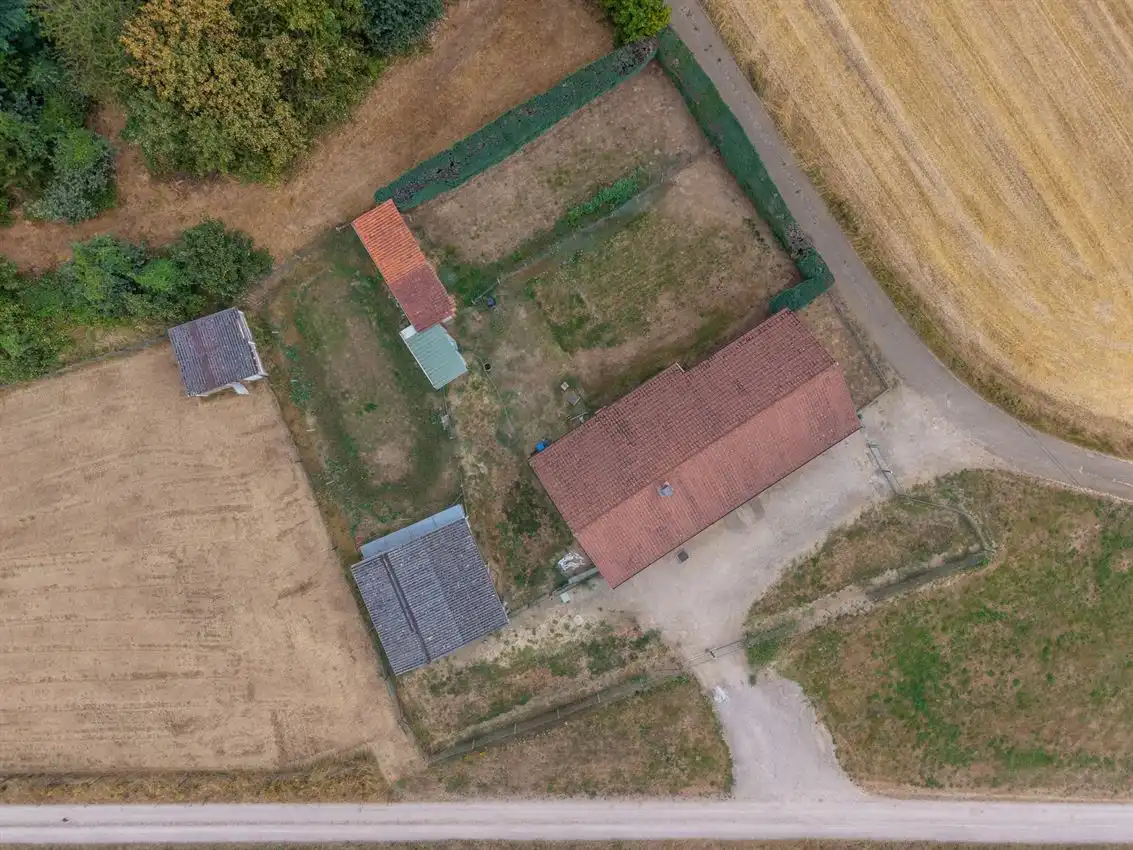 Gelijkvloerse woonst, 3 slpk, op 29a 53ca foto 17