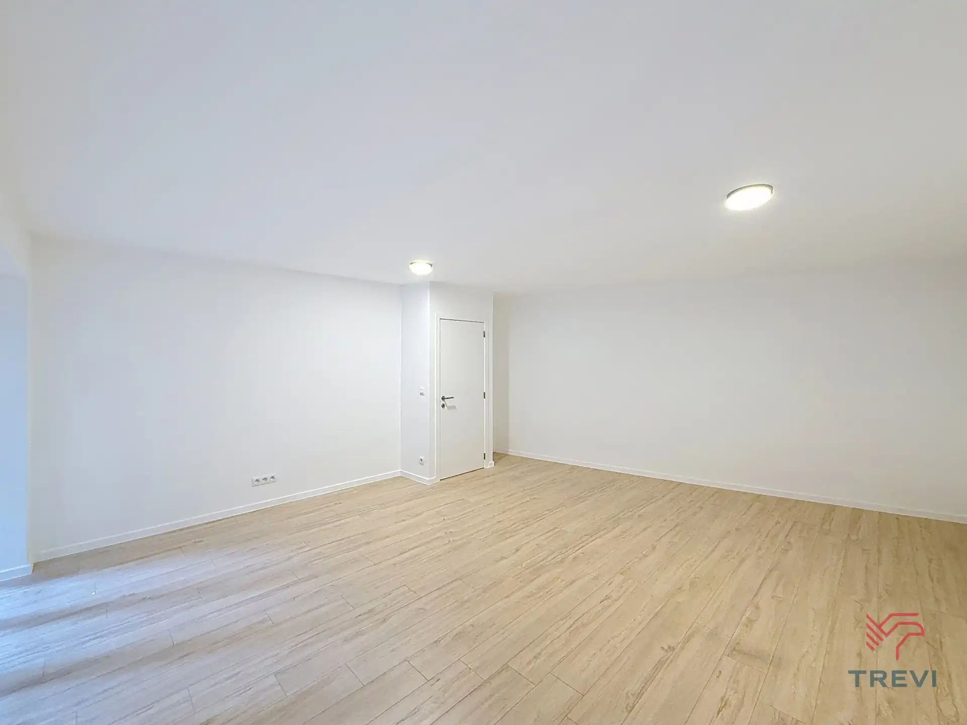 Gerenoveerde studio in hartje Brussel! foto 4