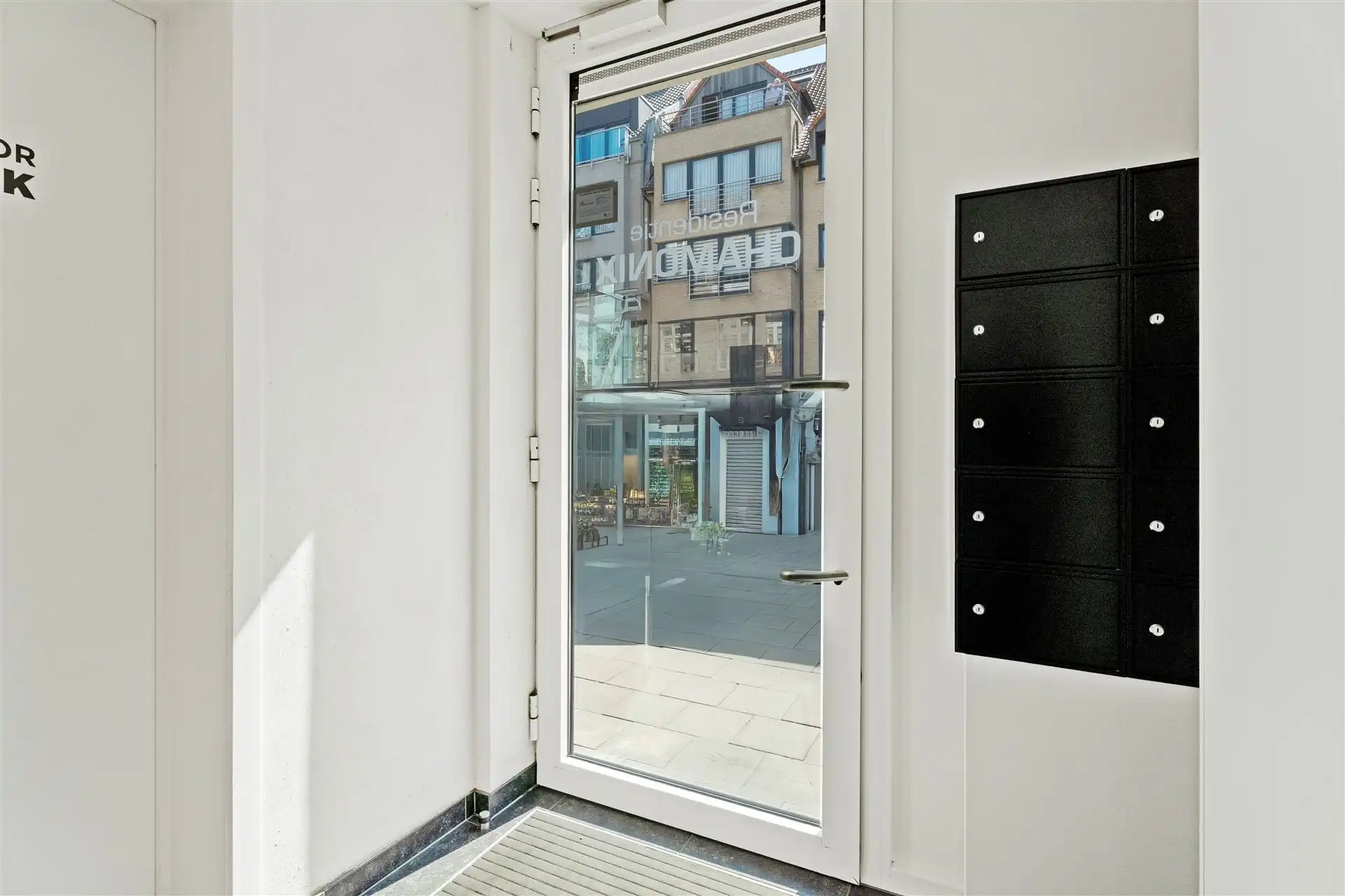 INSTAPKLAAR / GROOT TERRAS foto 22