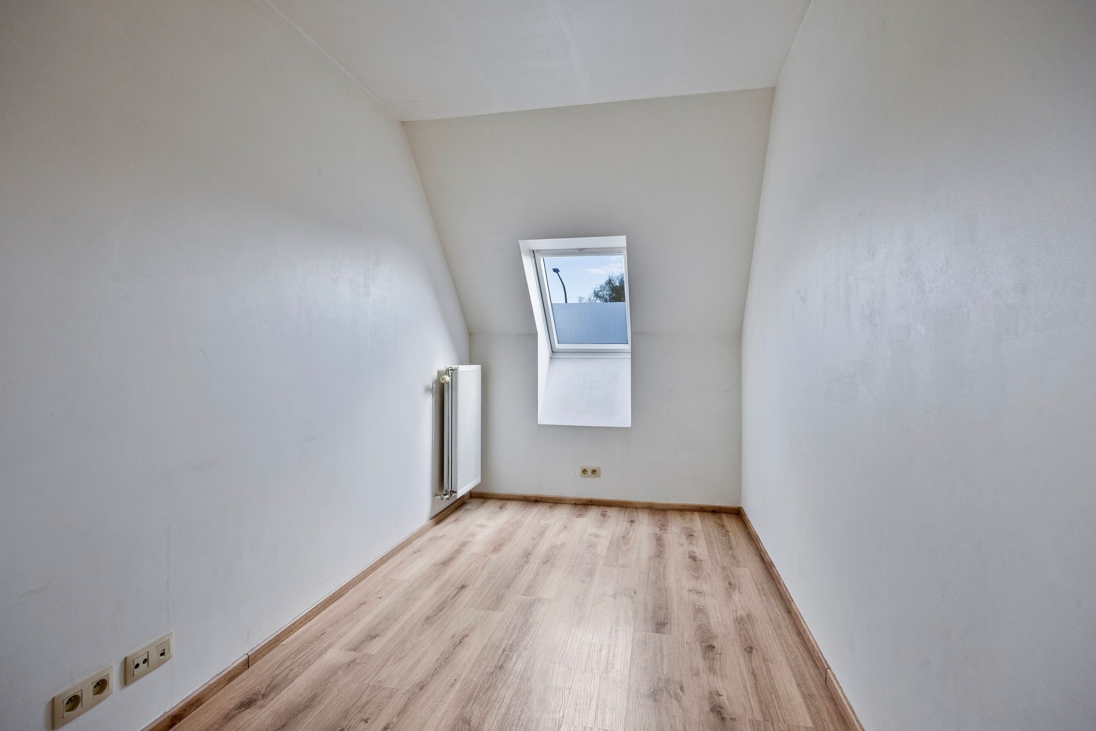 Lichtrijke, instapklare duplex met 2 slpks met ruim terras foto 14
