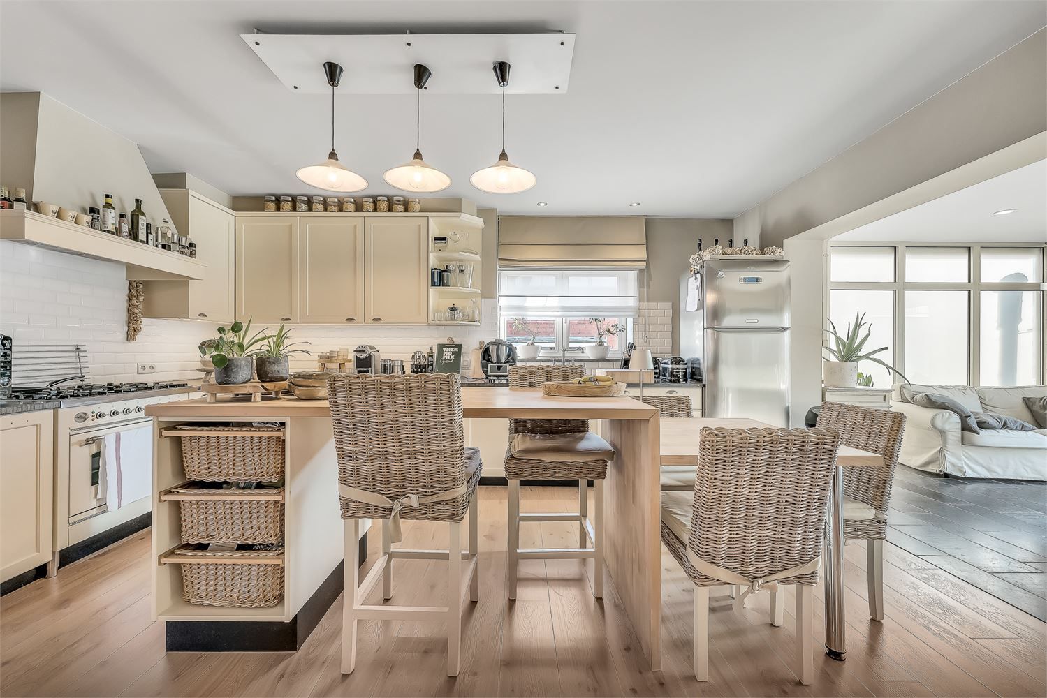 Gekend Italiaans restaurant met prachtig luxe-appartement foto 27