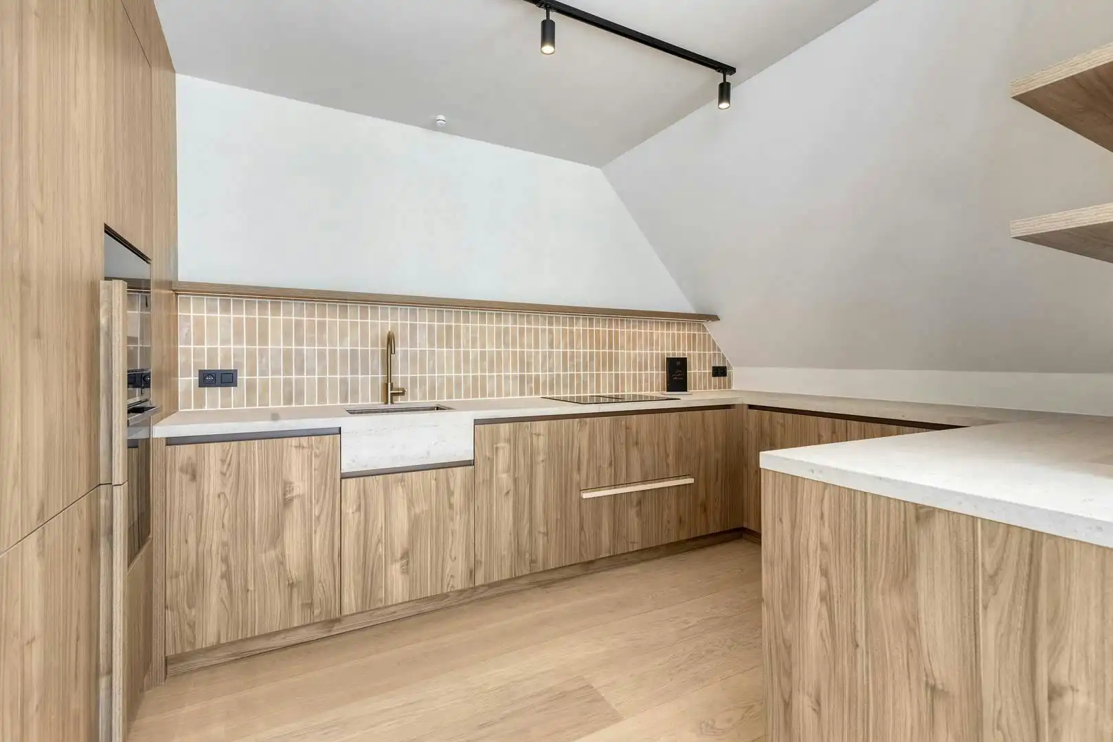 Prachtige duplex met zonnig terras te koop in Knokke-Heist foto 6