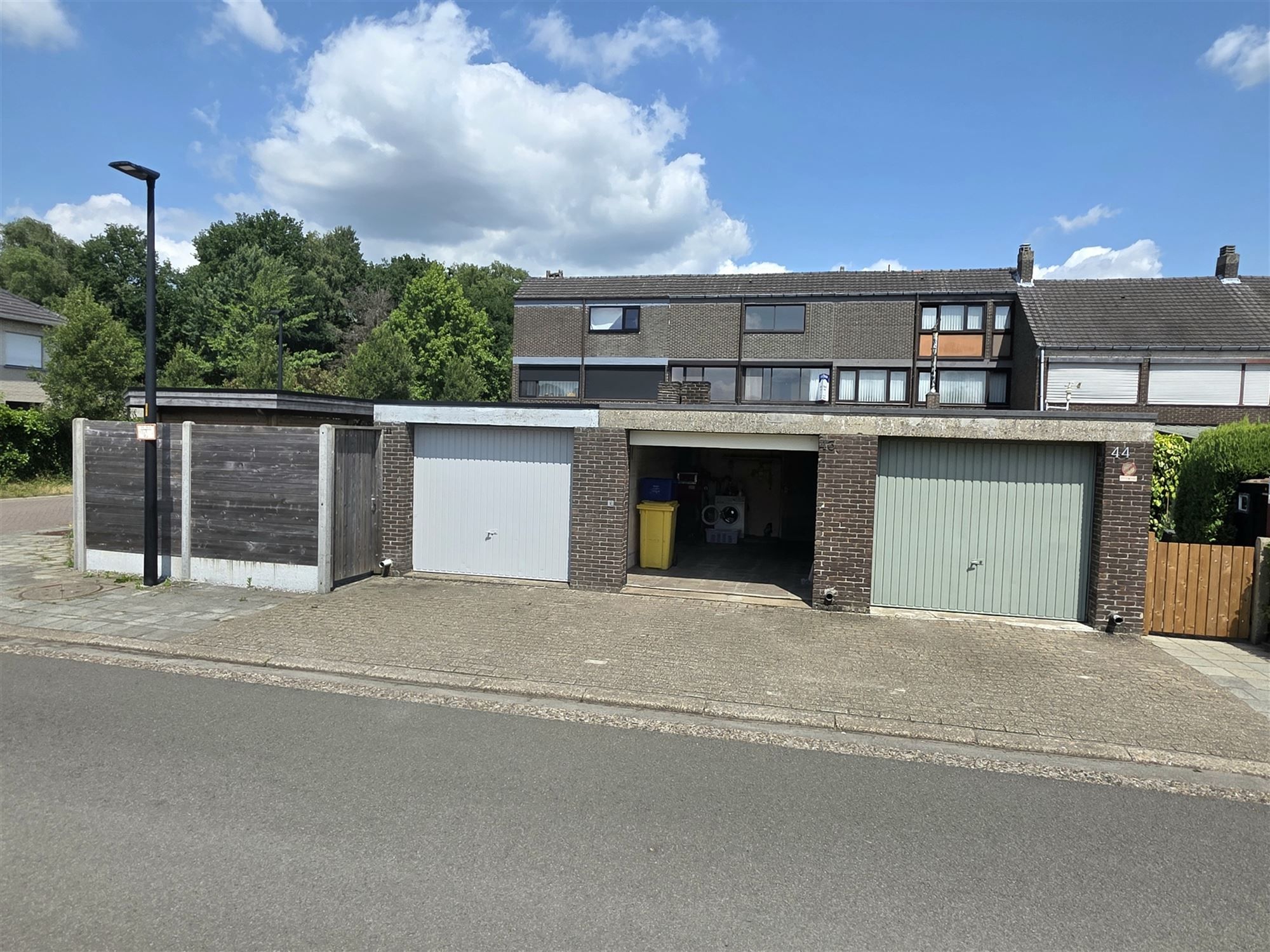Knappe gezinswoning met 4 à 5 slpks, garage en tuin foto 18