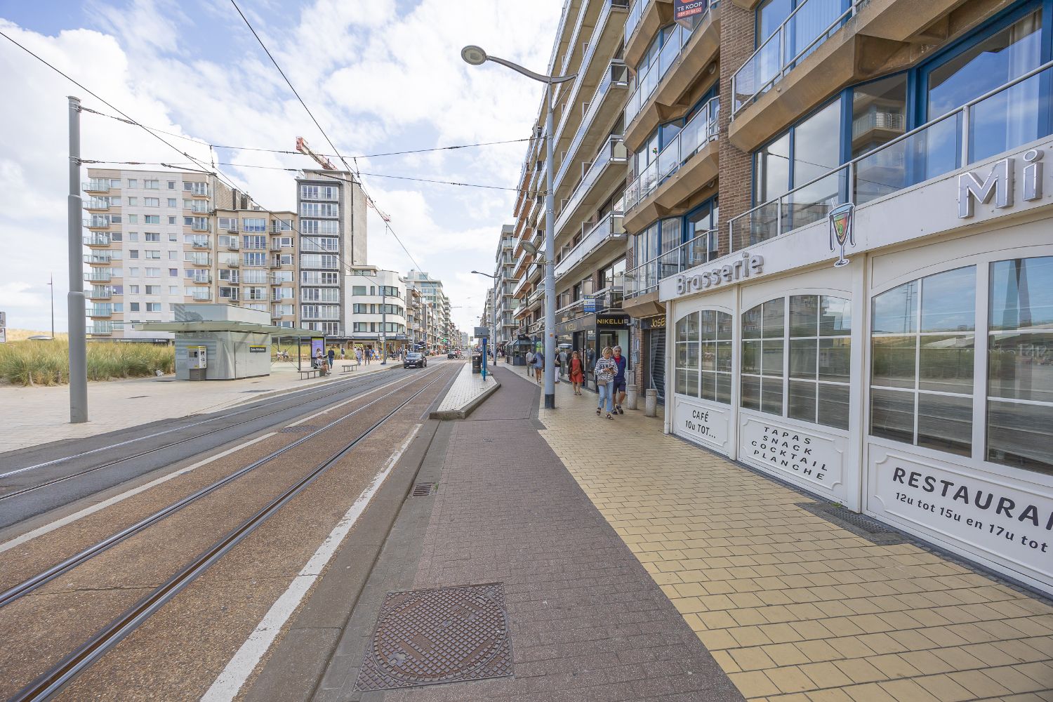 Uniek appartement met frontaal zicht op het casinoplein (met zeezicht!) foto 23