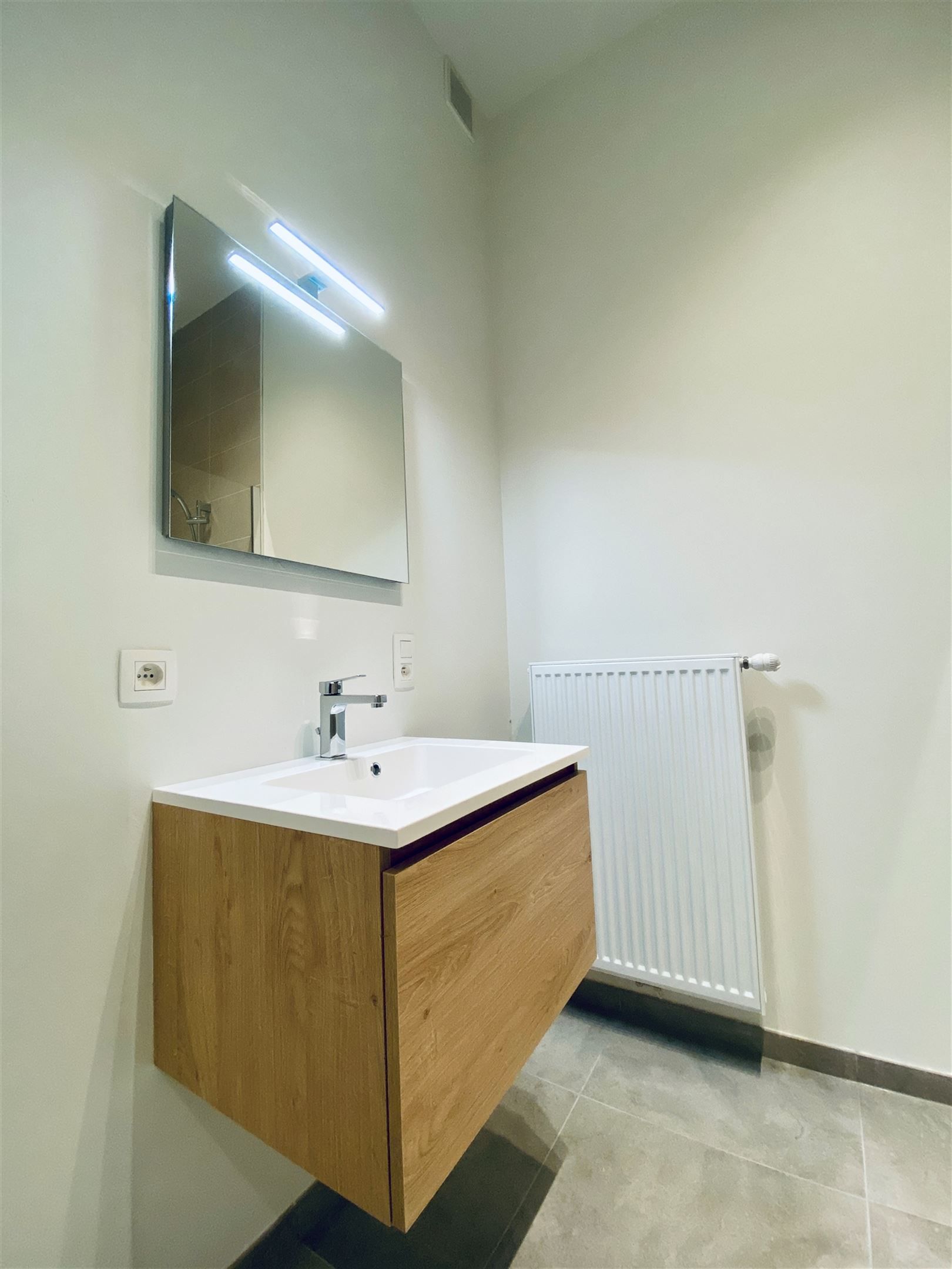 Ruim nieuwbouwappartement in centrum Ingelmunster foto 11