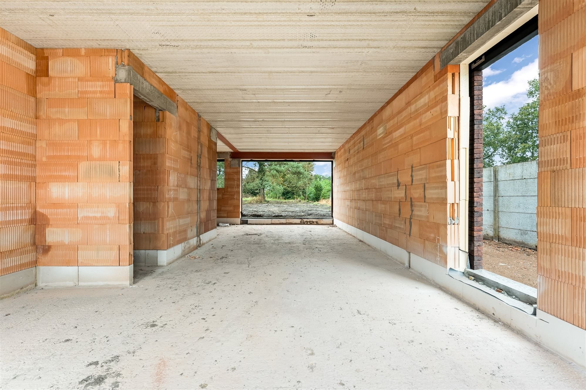 VOLLEDIG AFGEWERKTE NIEUWBOUWWONING IN DOODLOPENDE STRAAT foto 7