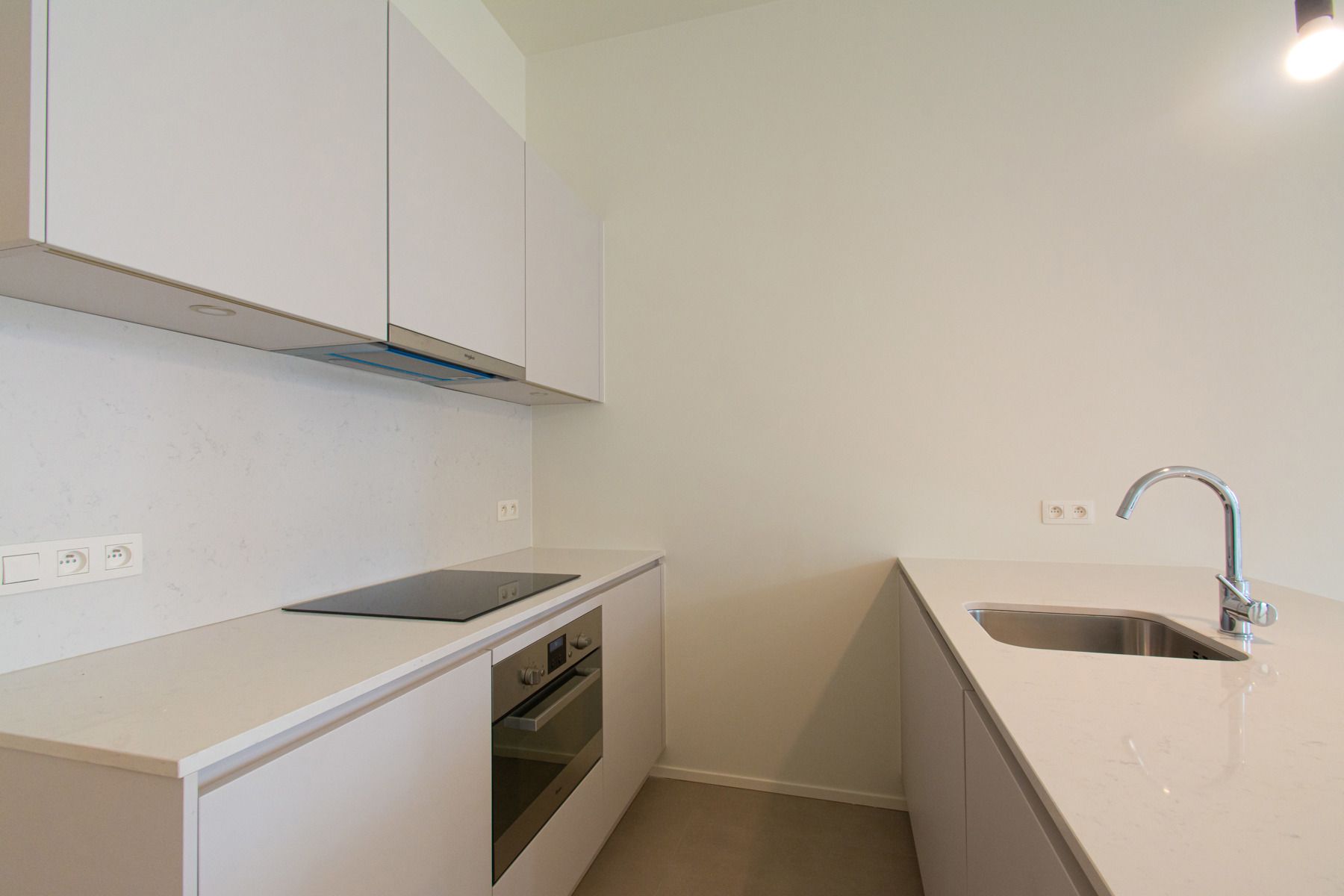 Ruim nieuwbouw ongemeubeld appartement met 2 slaapkamers foto 5