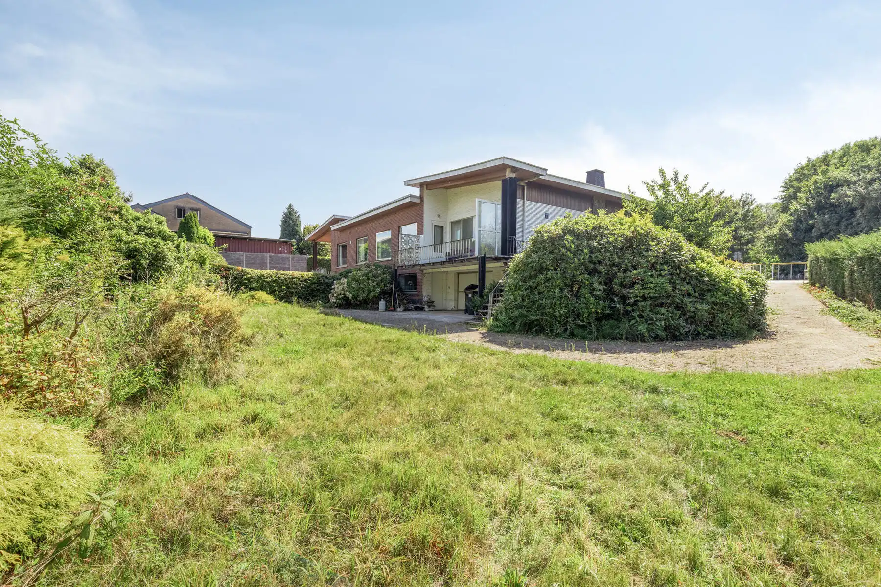 Te renoveren halfopen bebouwing  foto 26