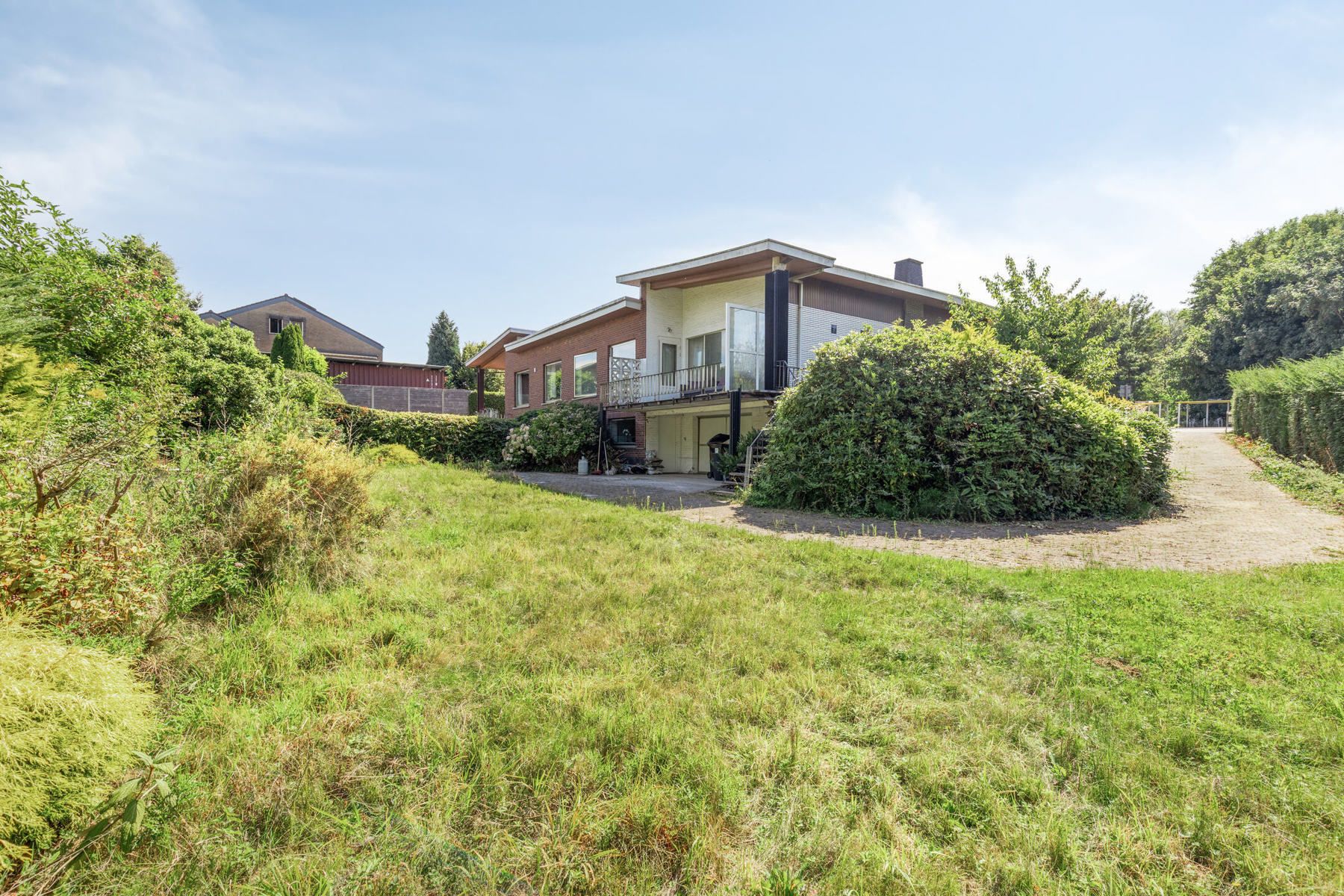 **KIJKDAG 15/11** Te renoveren halfopen bebouwing  foto 26