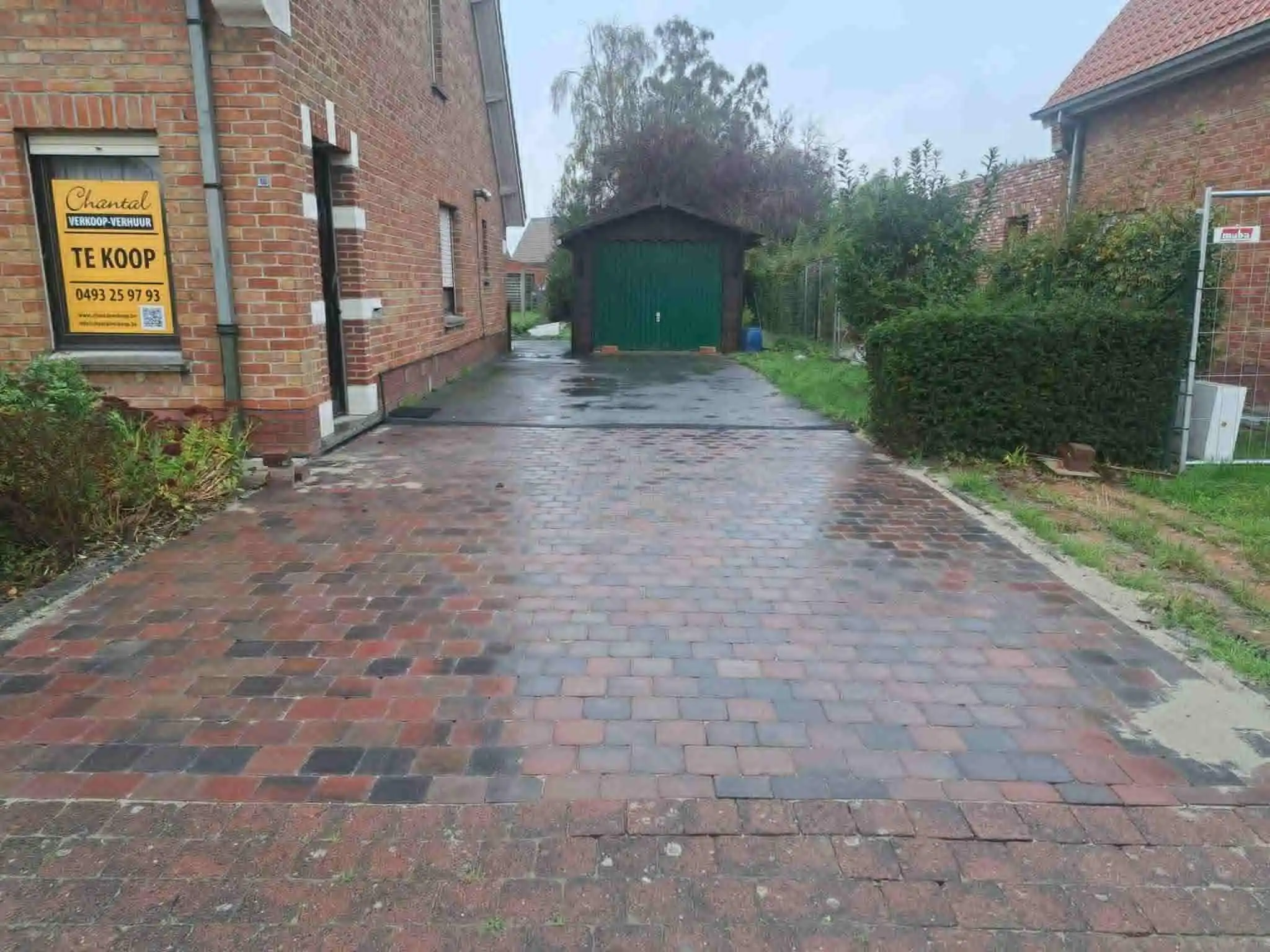 Half-openbebouwing met grote tuin en garage  ! foto 23