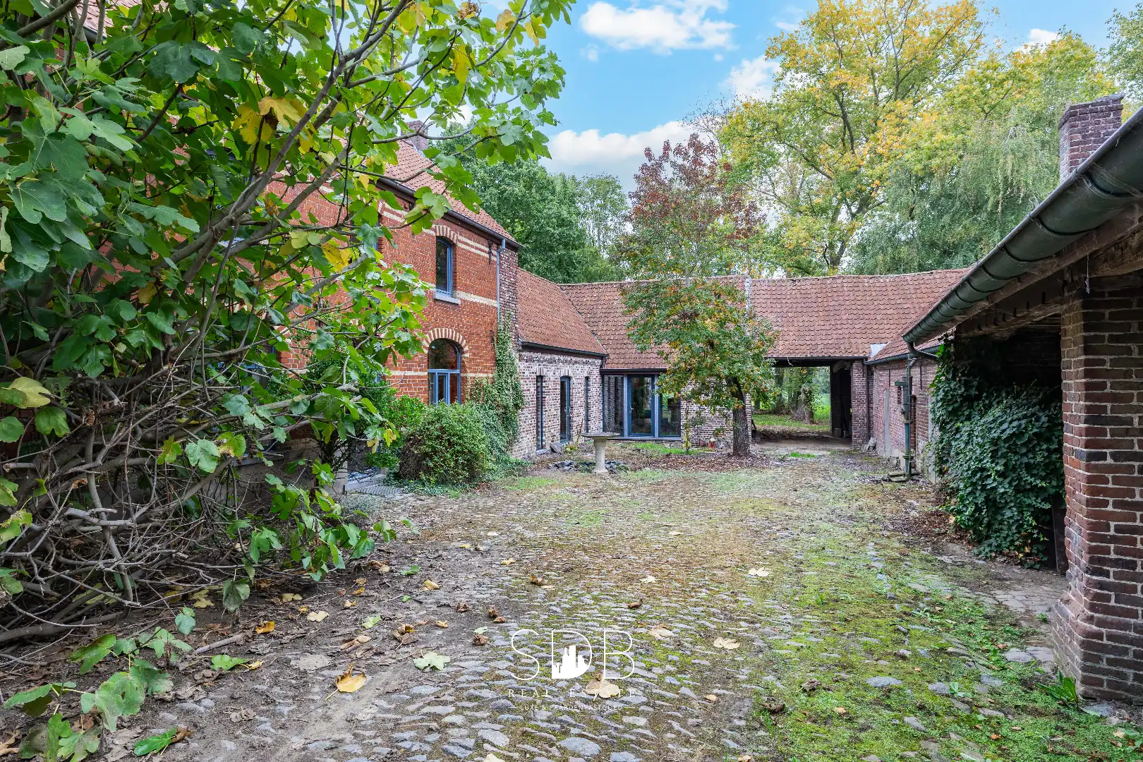 Authentieke hoeve met achterliggend groen op 5.192m² foto 22