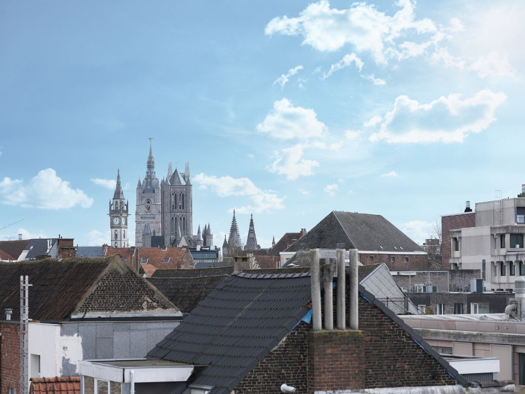 Duplex appartement (bj 2020) met een groot terras en aantrekkelijk zicht op de torens van Gent. foto 7