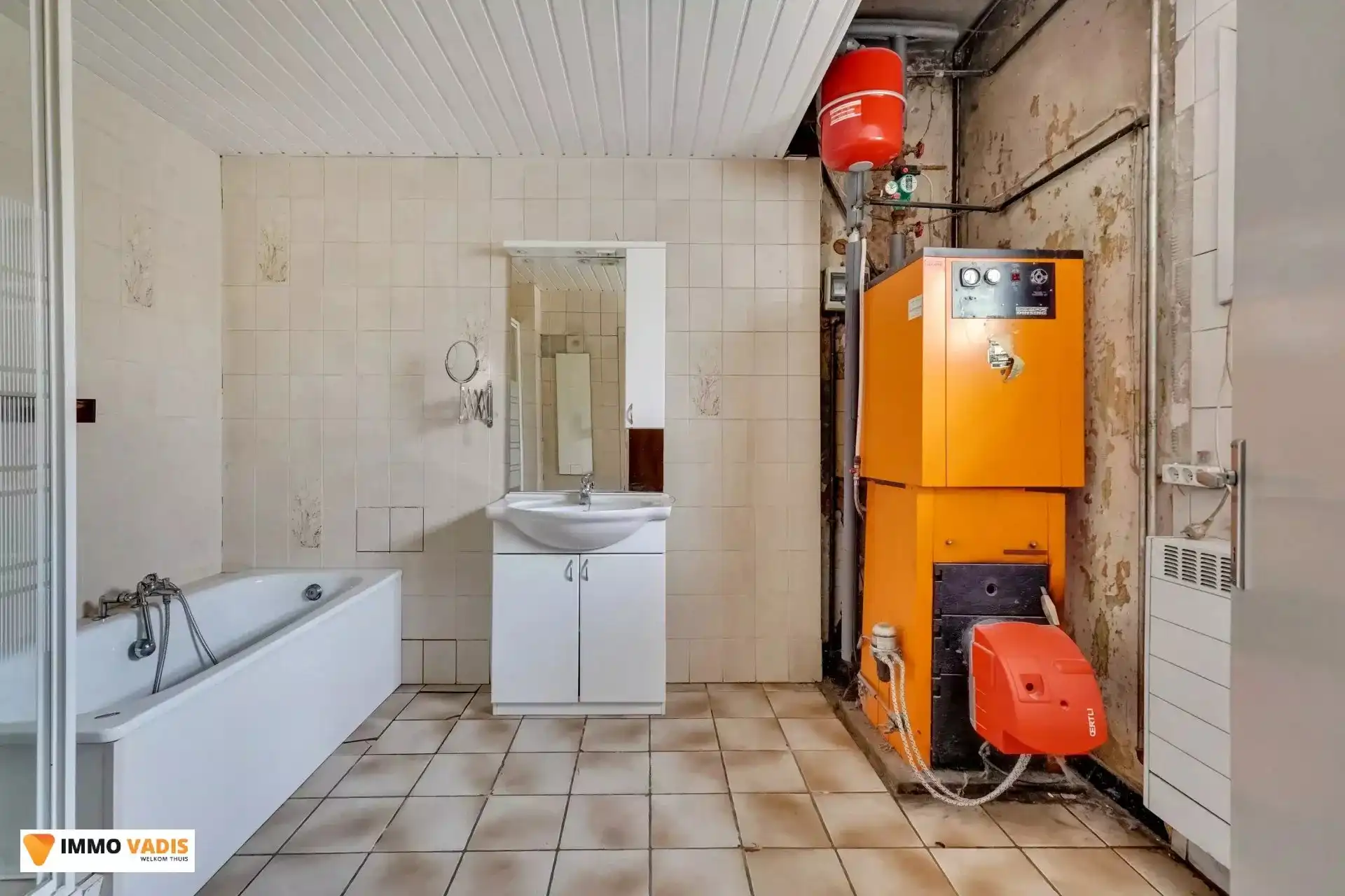 Vrijstaande woning met 4 slaapkamers foto 7