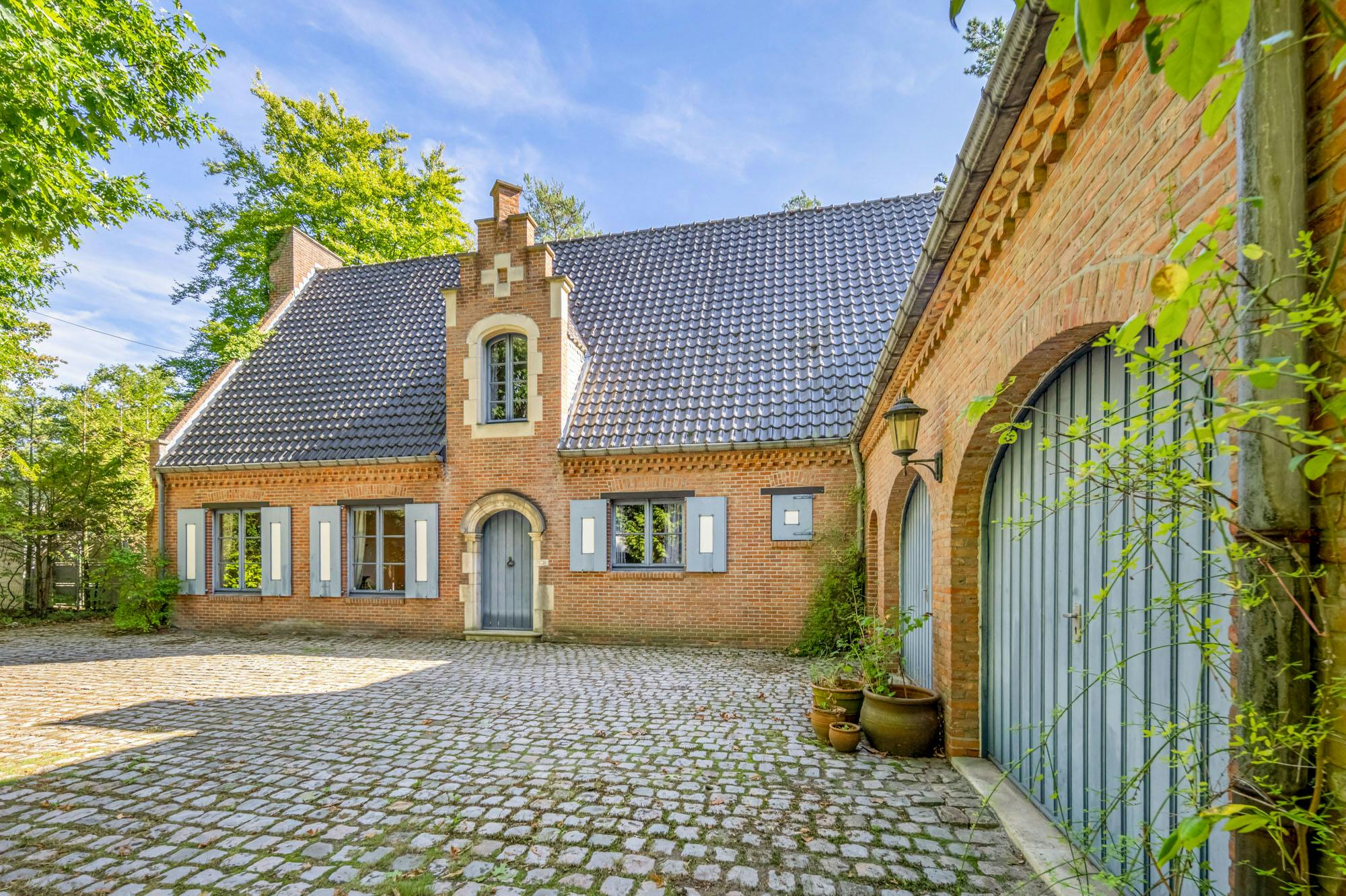 Ruime villa met 7 slaapkamers gelegen in het groen op 13 are foto 16