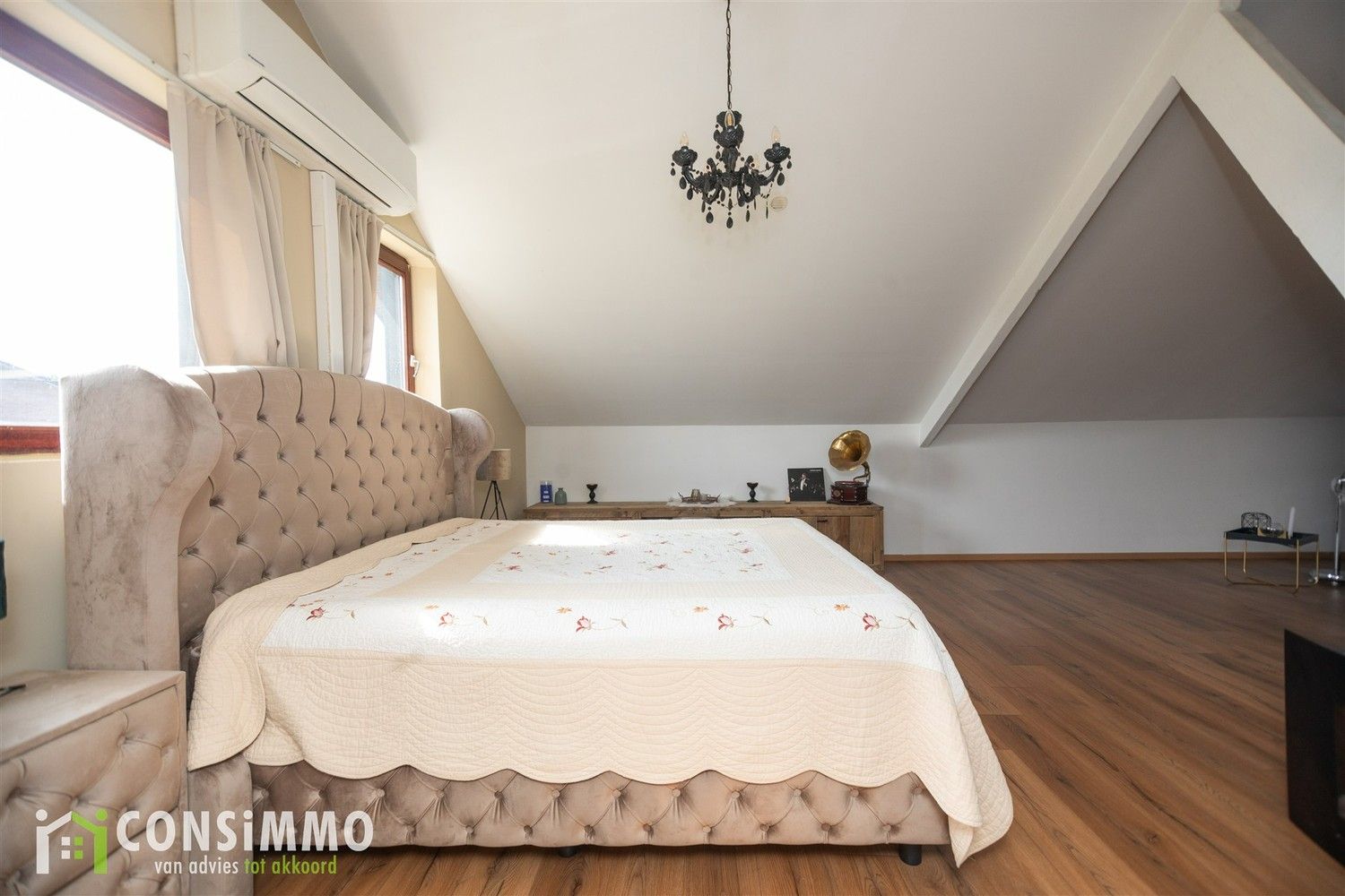 Karaktervolle, charmante woning met 4 slaapkamers in Maasmechelen-Opgrimbie foto 29