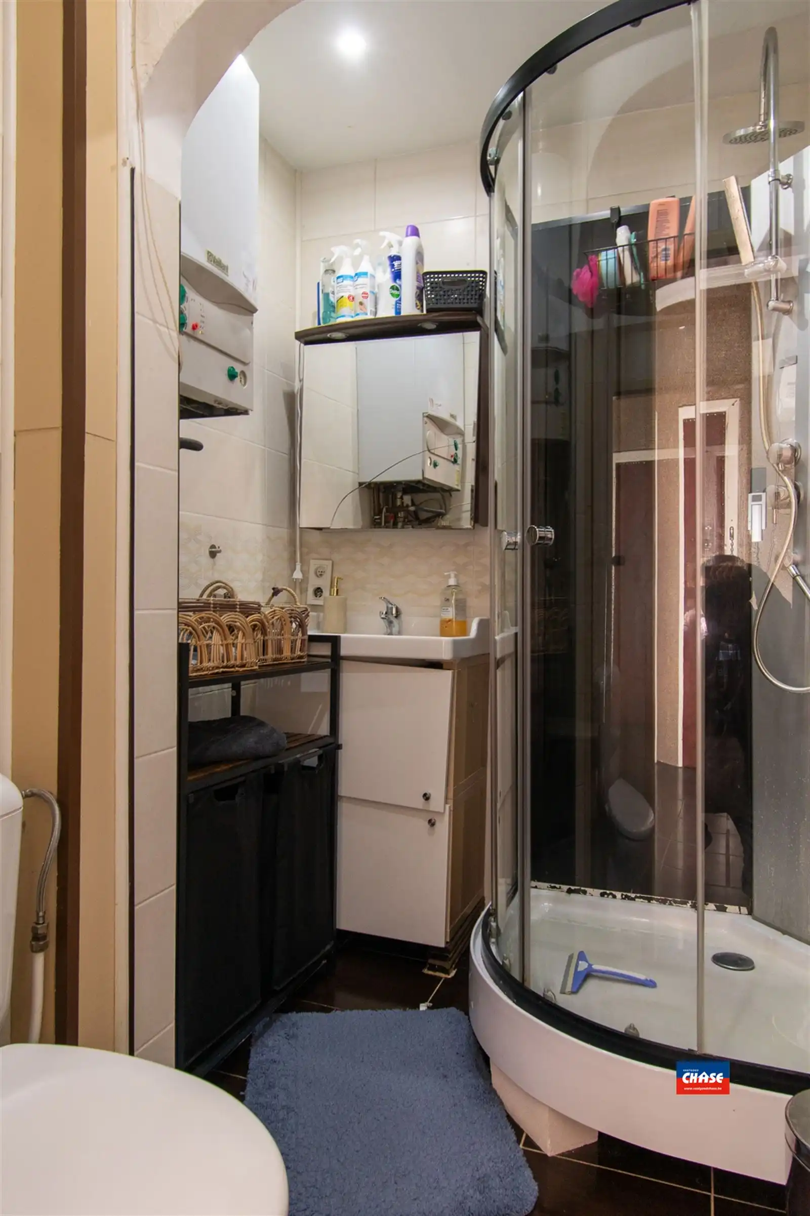 Centraal gelegen appartement met 2 slaapkamers foto 7