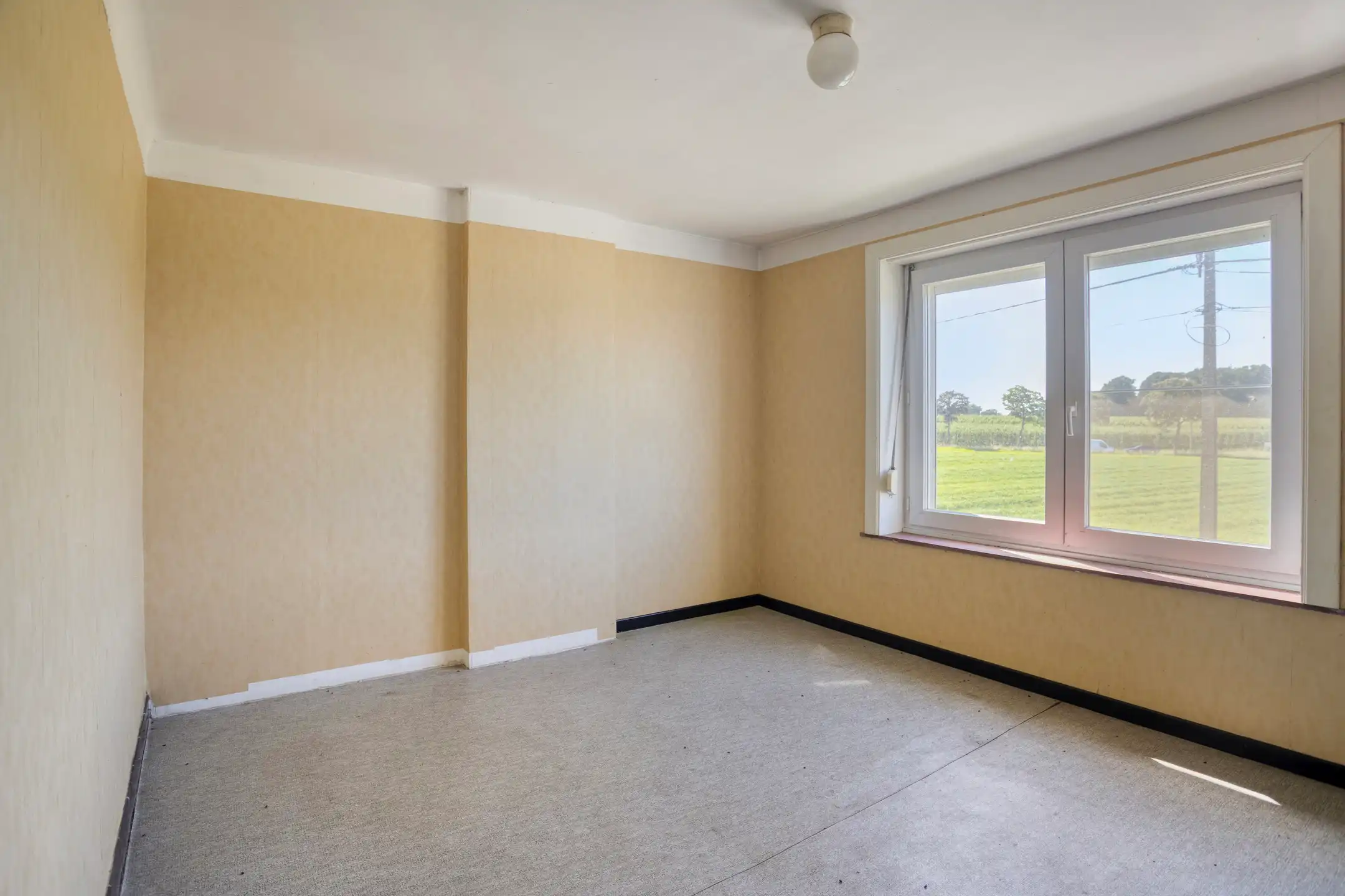 Te renoveren woning op een uniek perceel van 26are foto 13