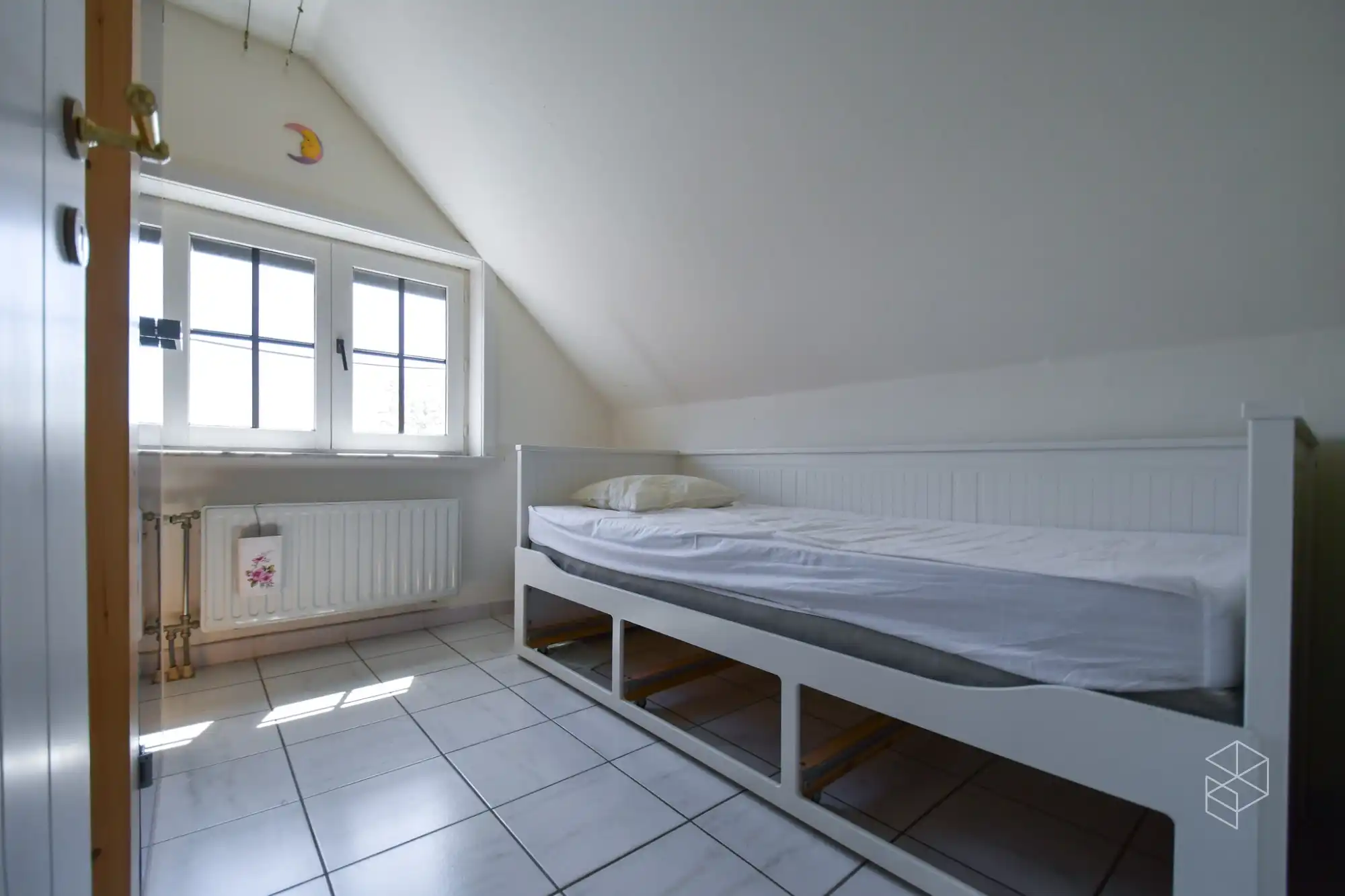 Landhuis met zwembad, bijgebouw en weide op 10&nbsp;570 m² foto 19
