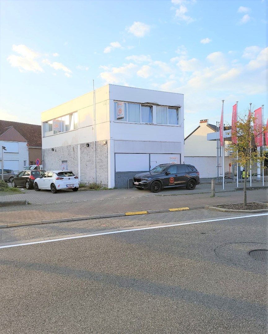 Commercieel gelijkvloers + appartement. foto 6