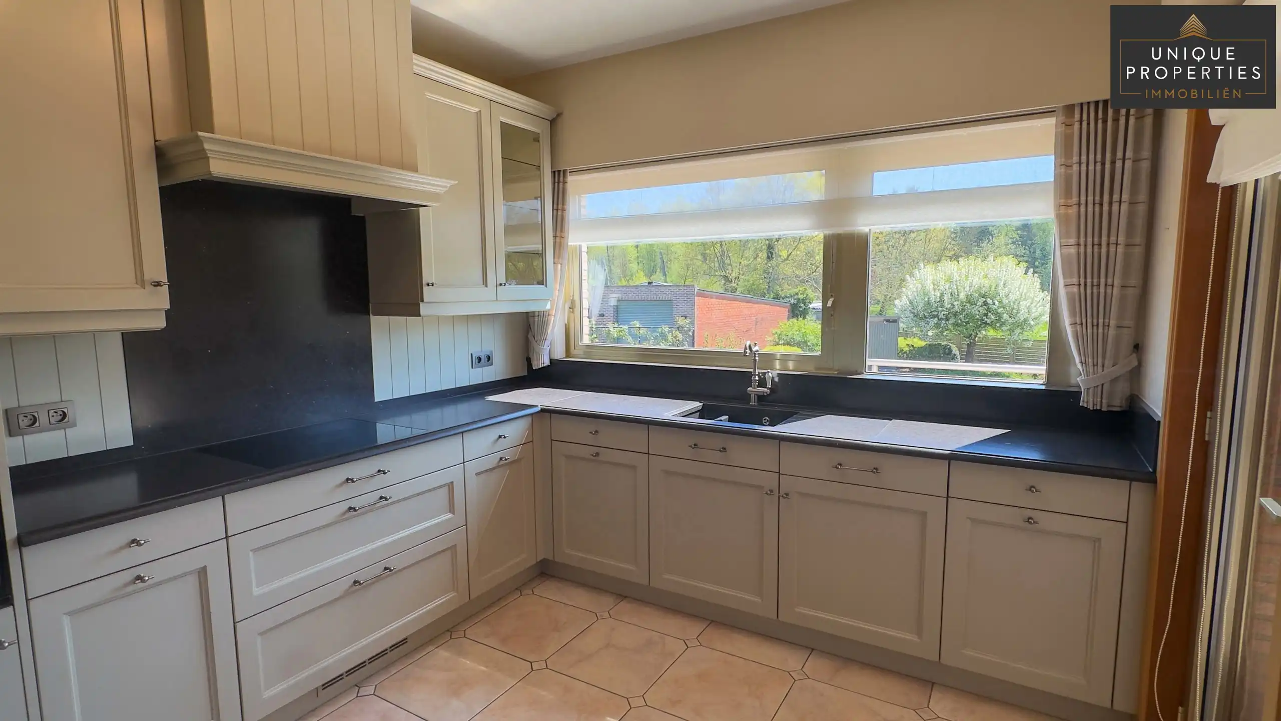 Huis te koop foto 12