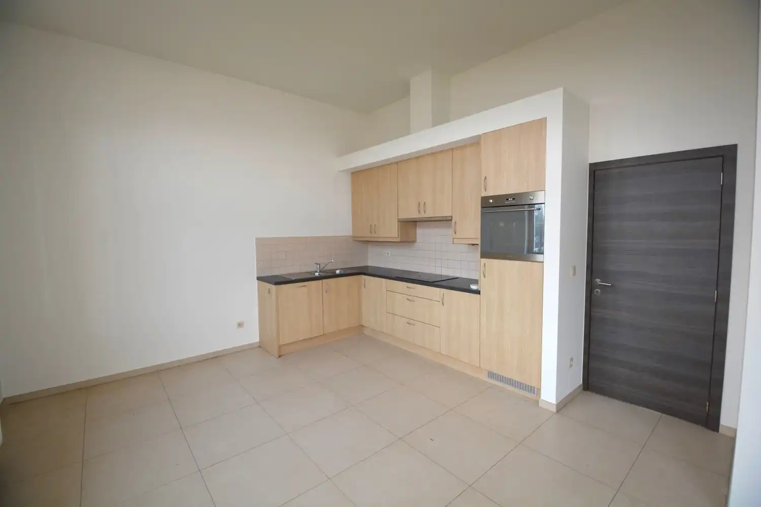 CHARMANT APPARTEMENT MET 1 SLK EN AUTOSTAANPLAATS! foto 5